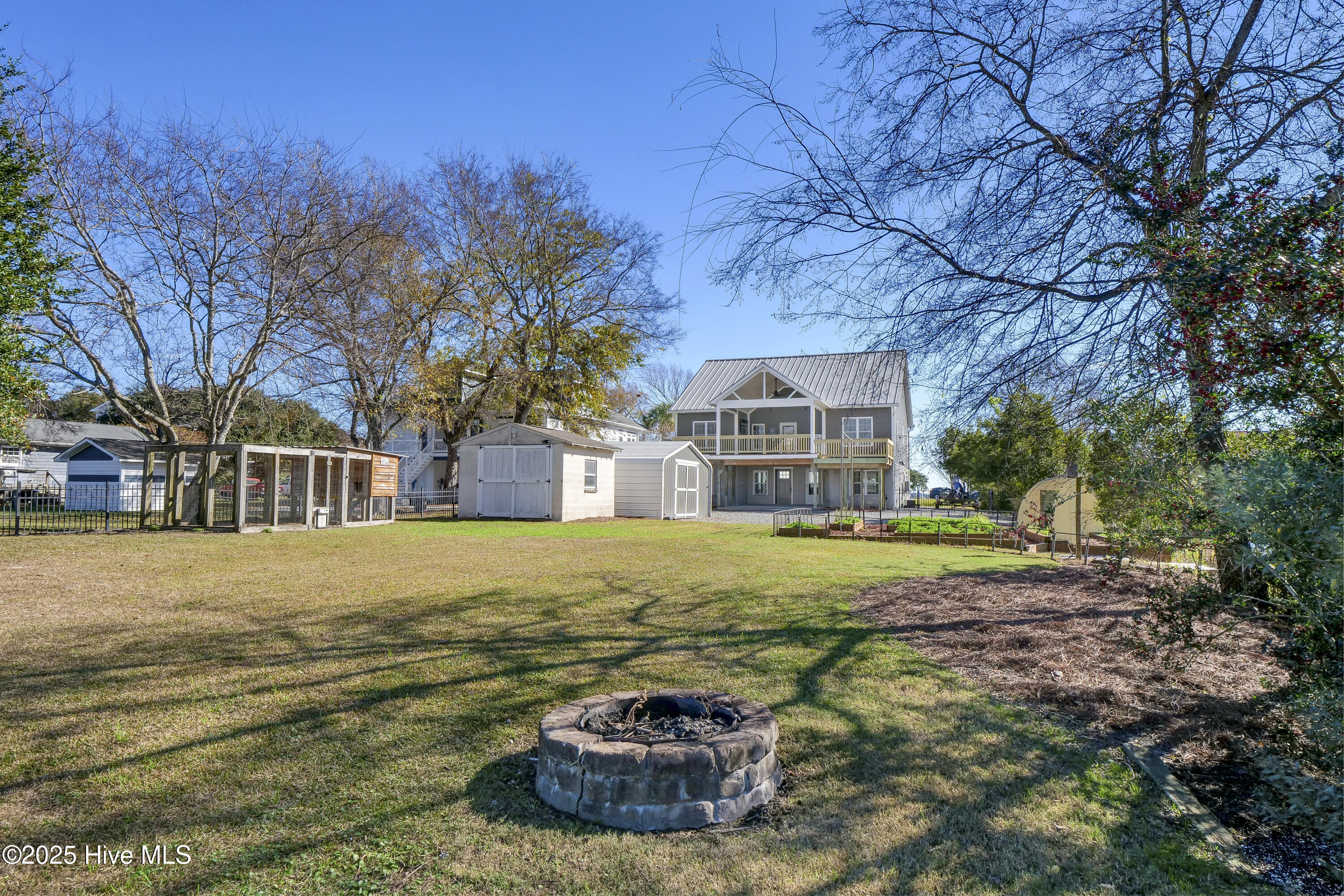 100543040 | Photo 61