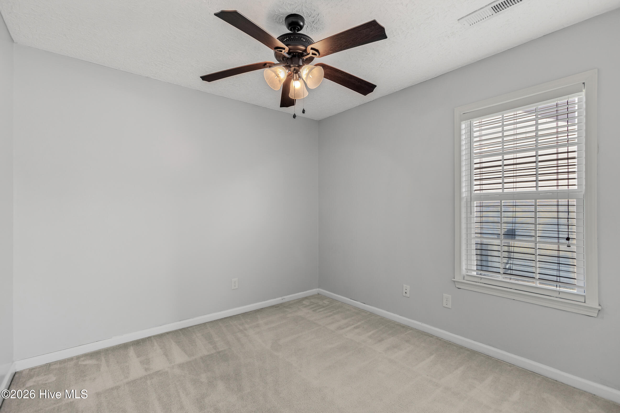 100550522 | Photo 22