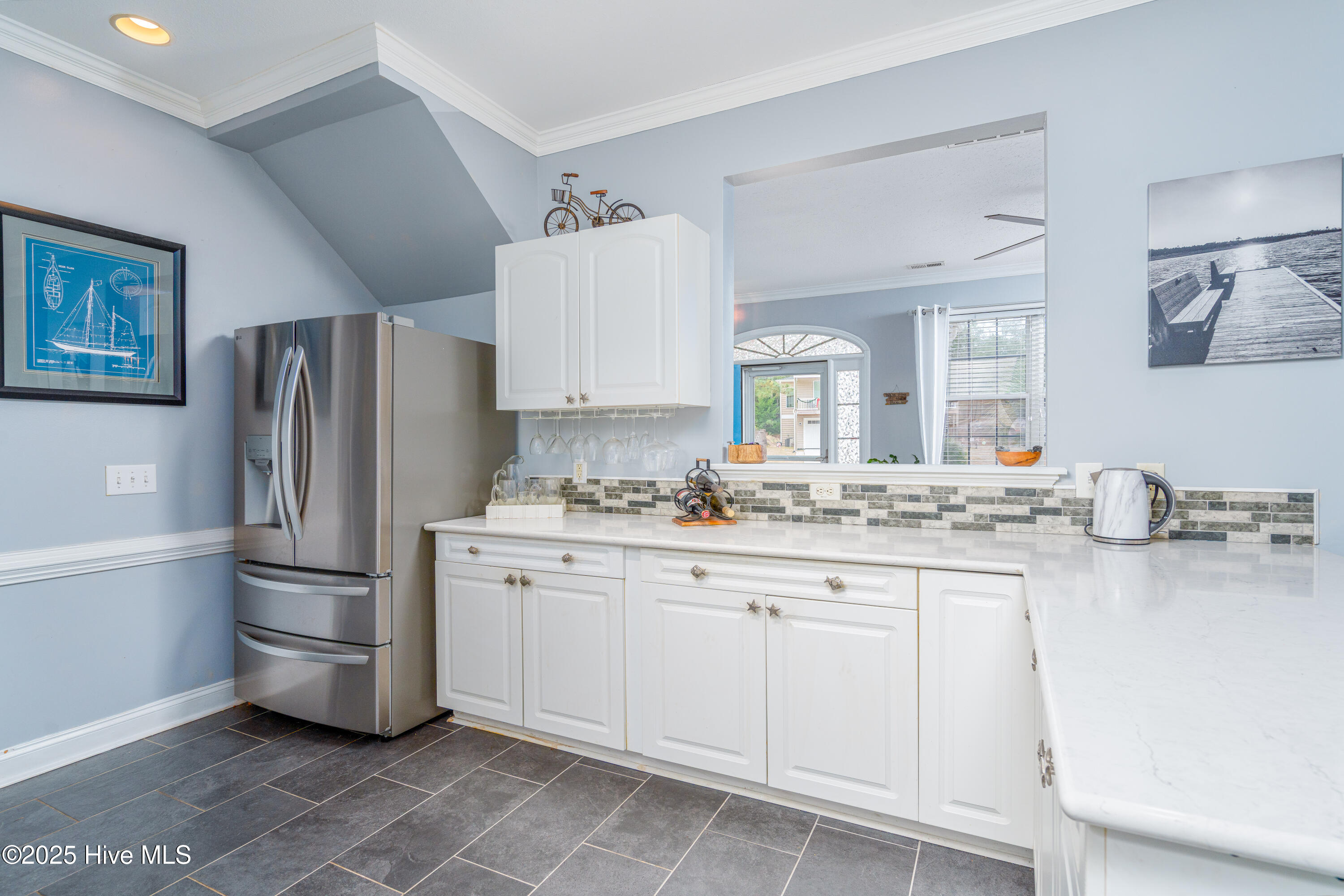 100546381 | Photo 10