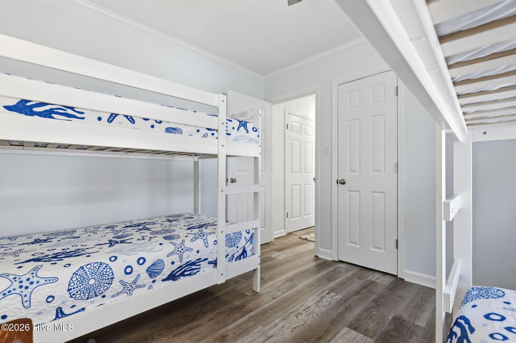 100558178 | Photo 33