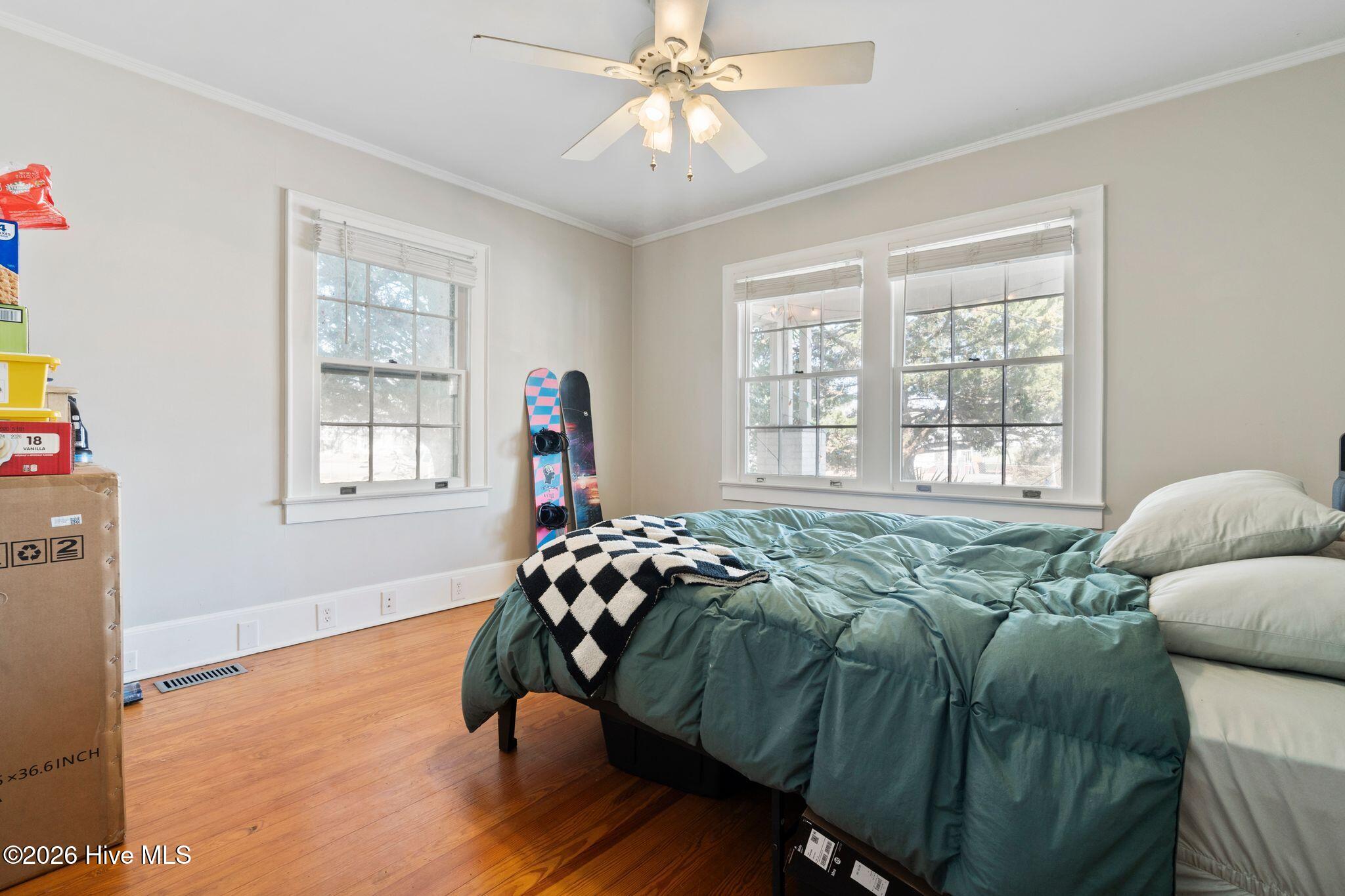 100554931 | Photo 25