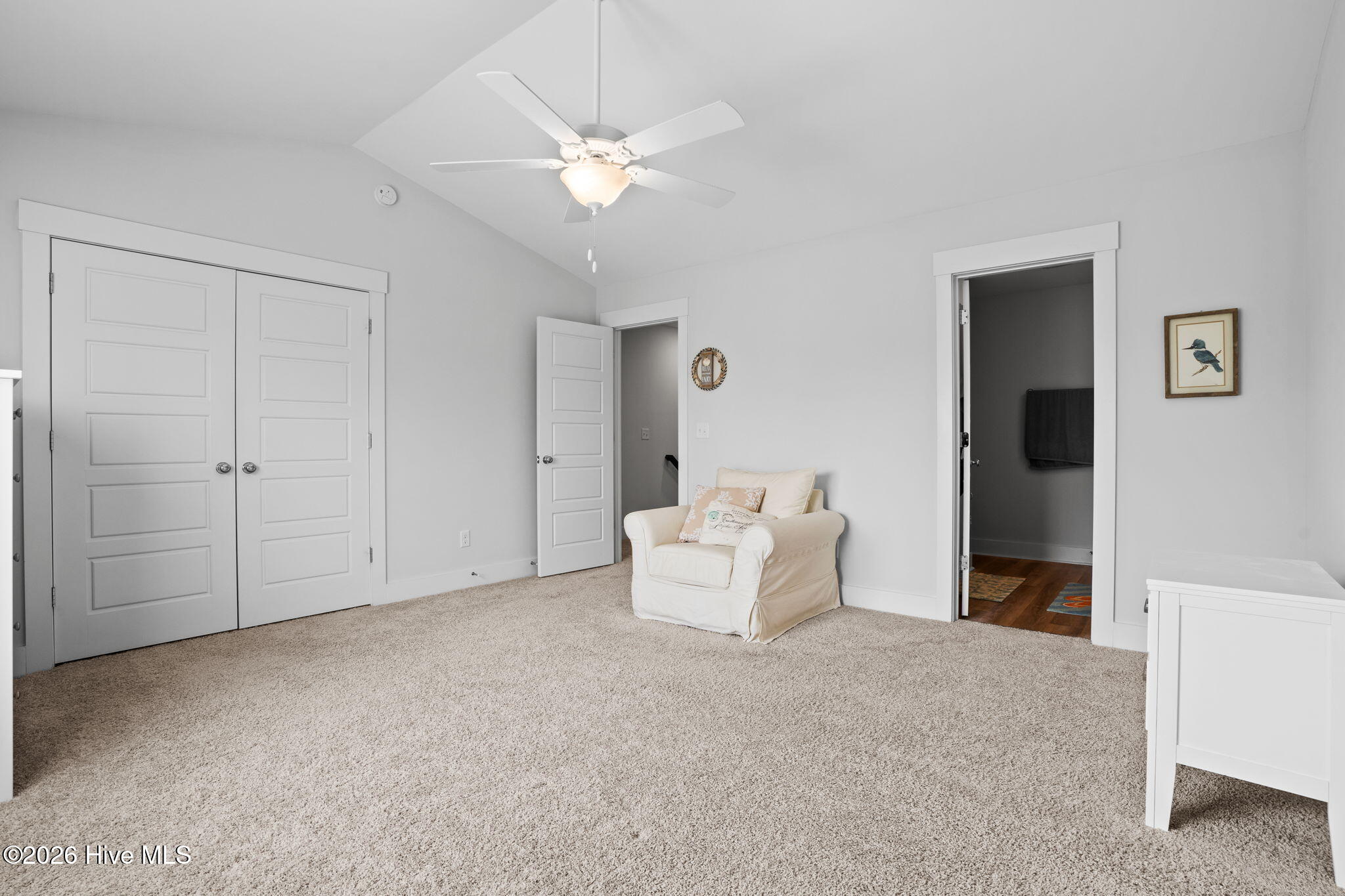 100549821 | Photo 20