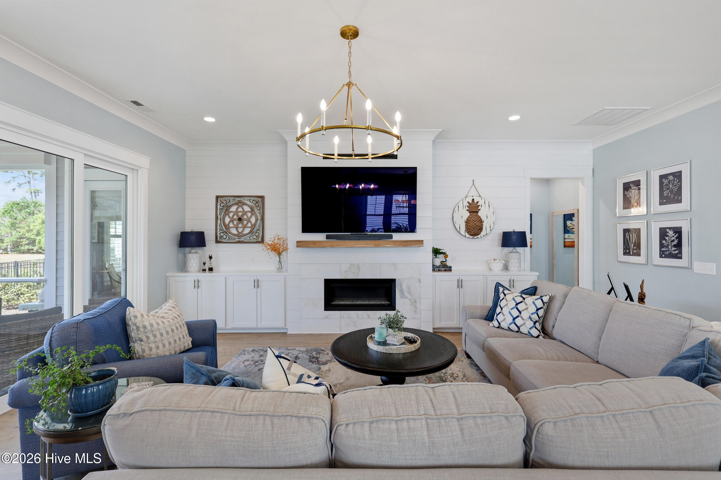 100558657 | Photo 16