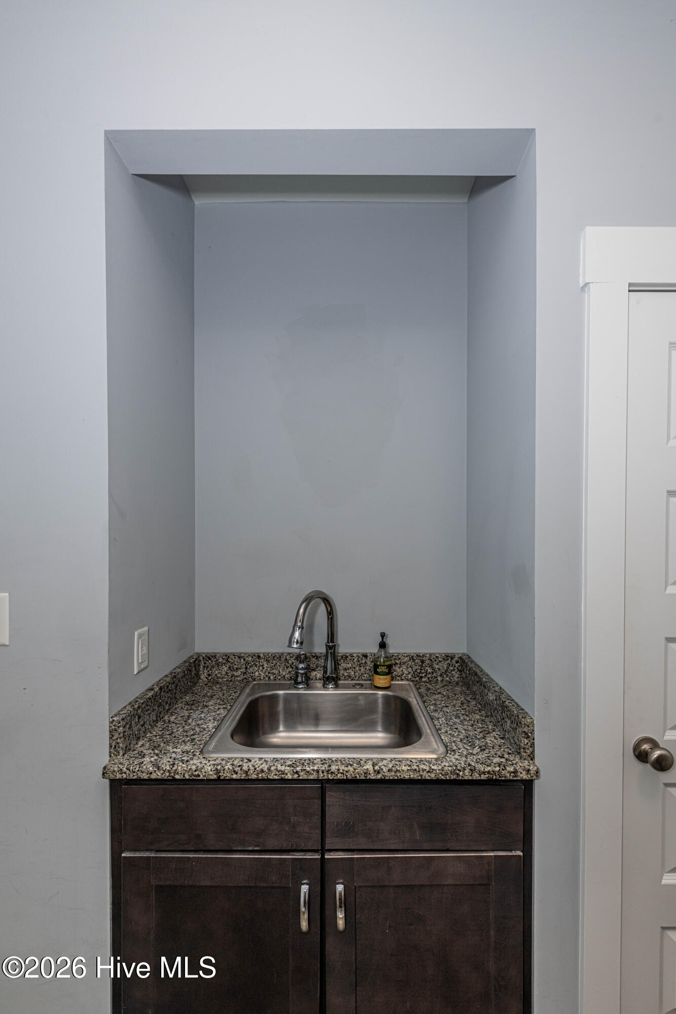 100559174 | Photo 37