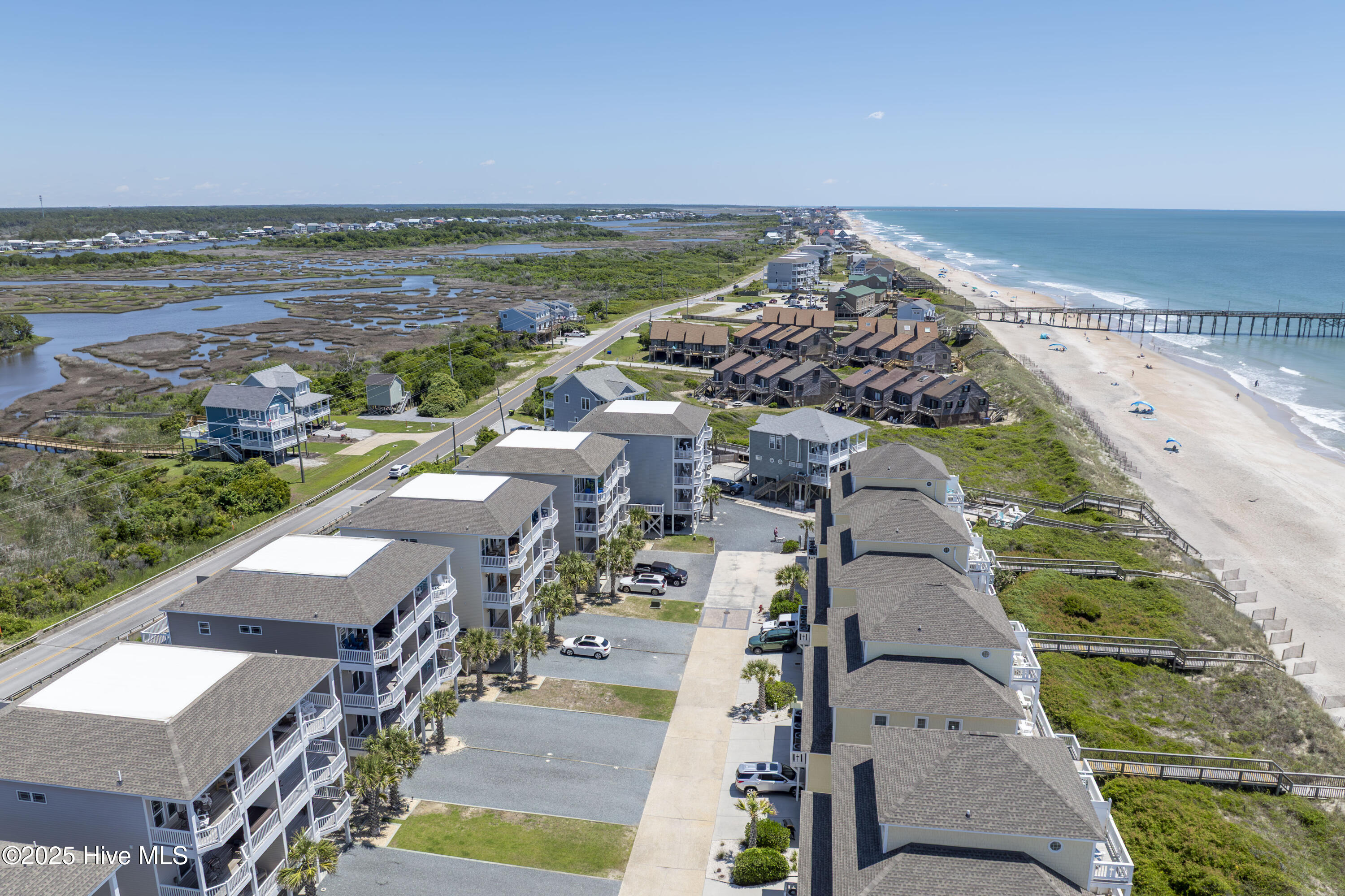 100510415 | Photo 63