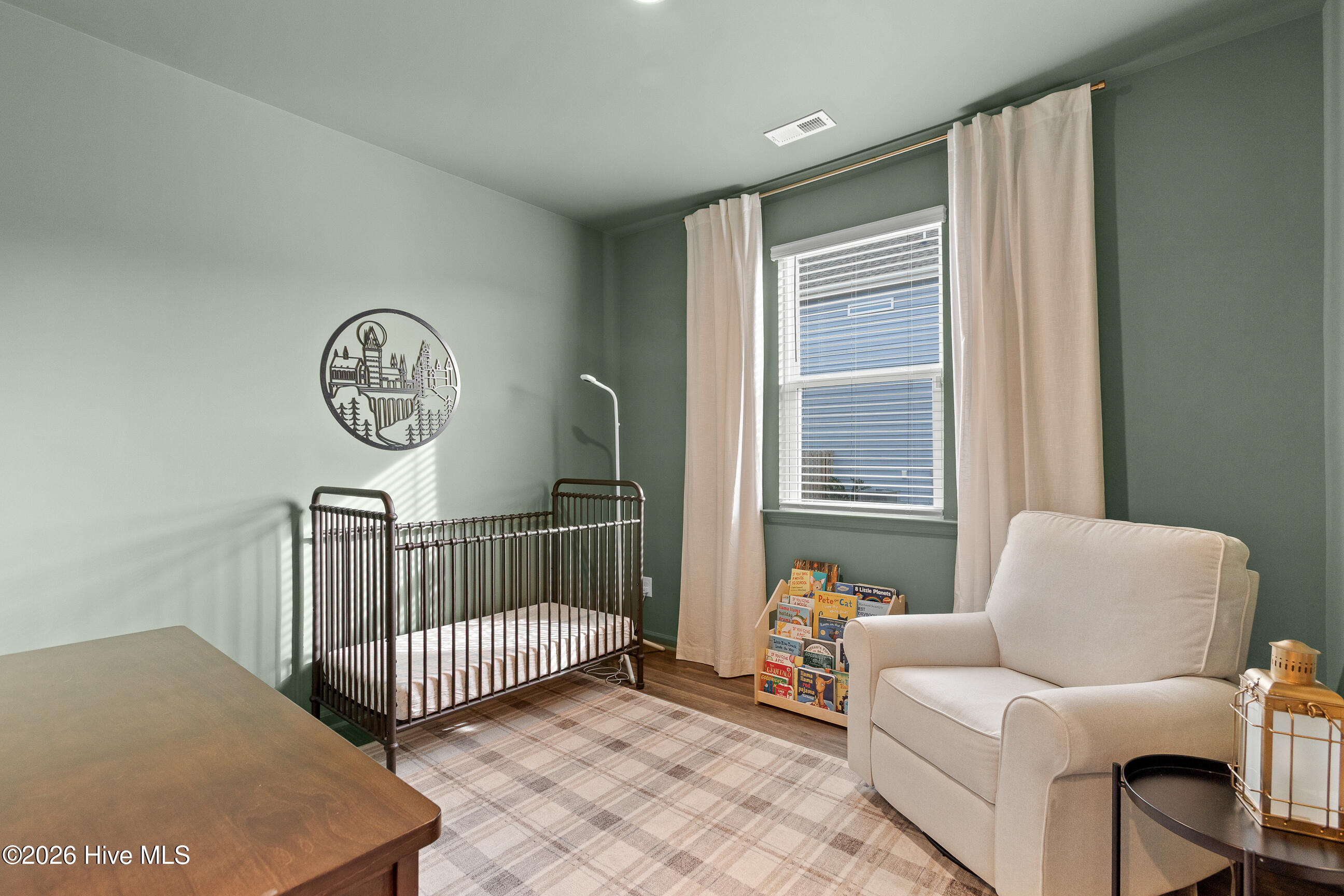 100552254 | Photo 25