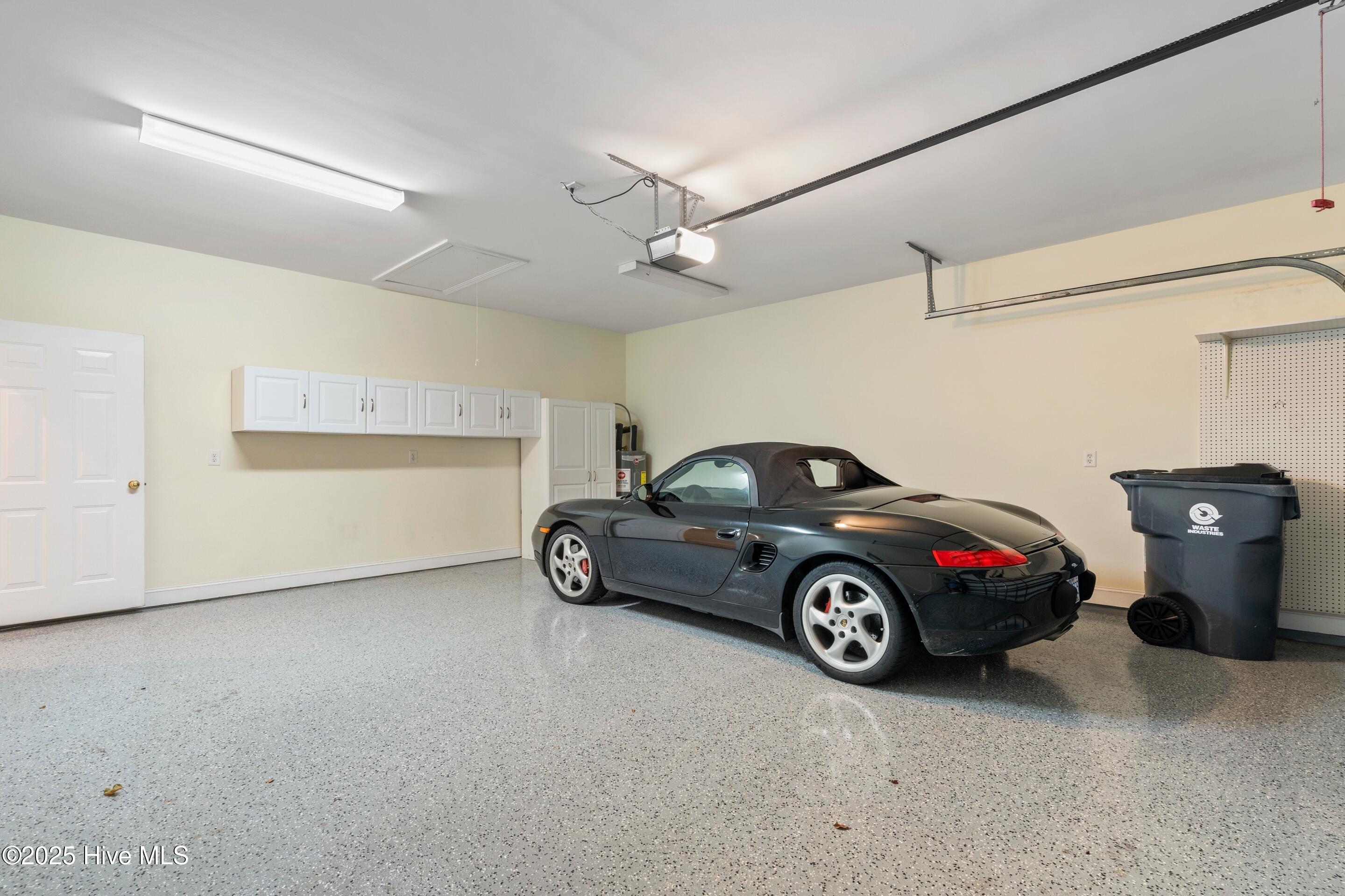 100536985 | Photo 39