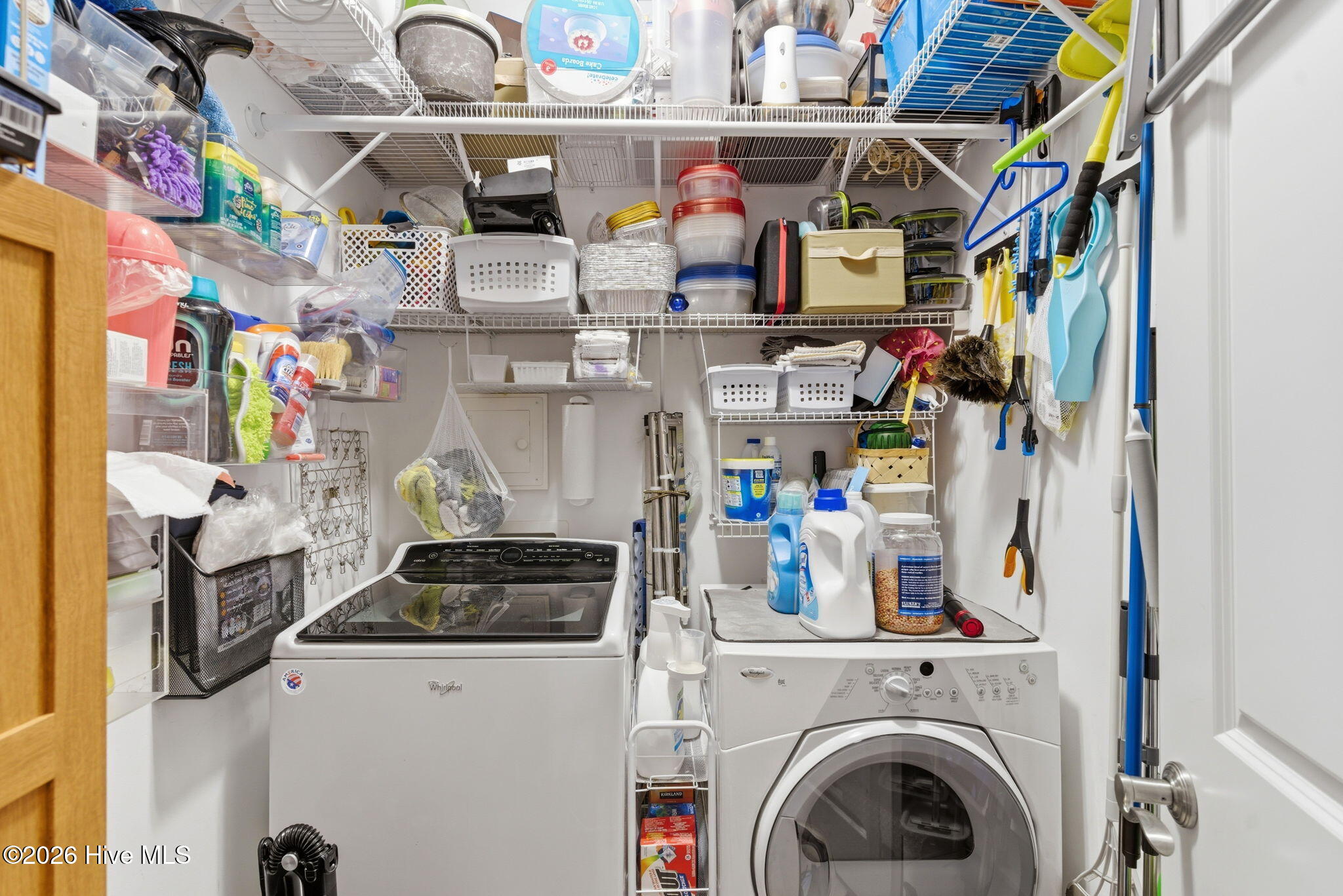 100569602 | Photo 38