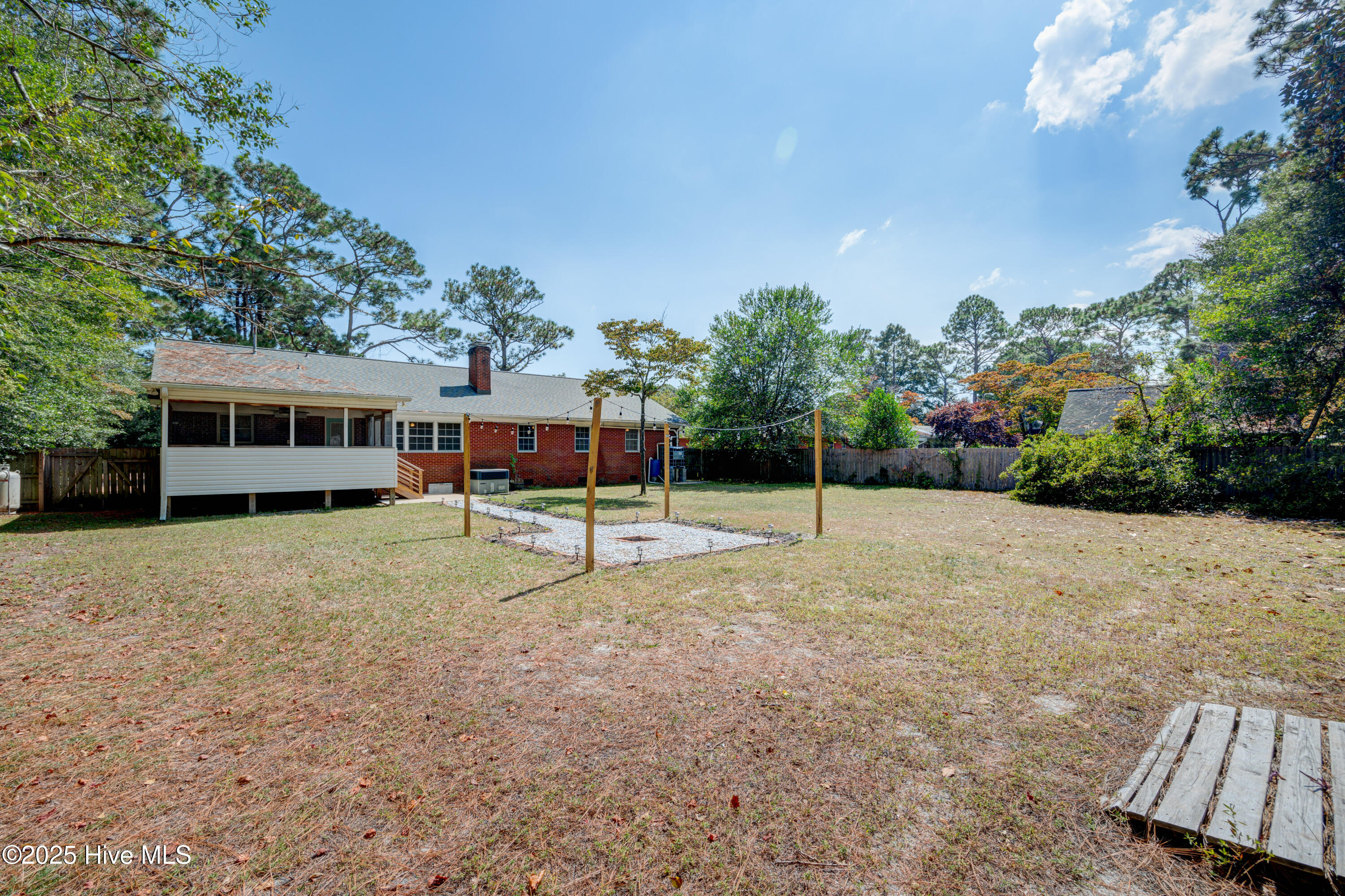 100531788 | Photo 12