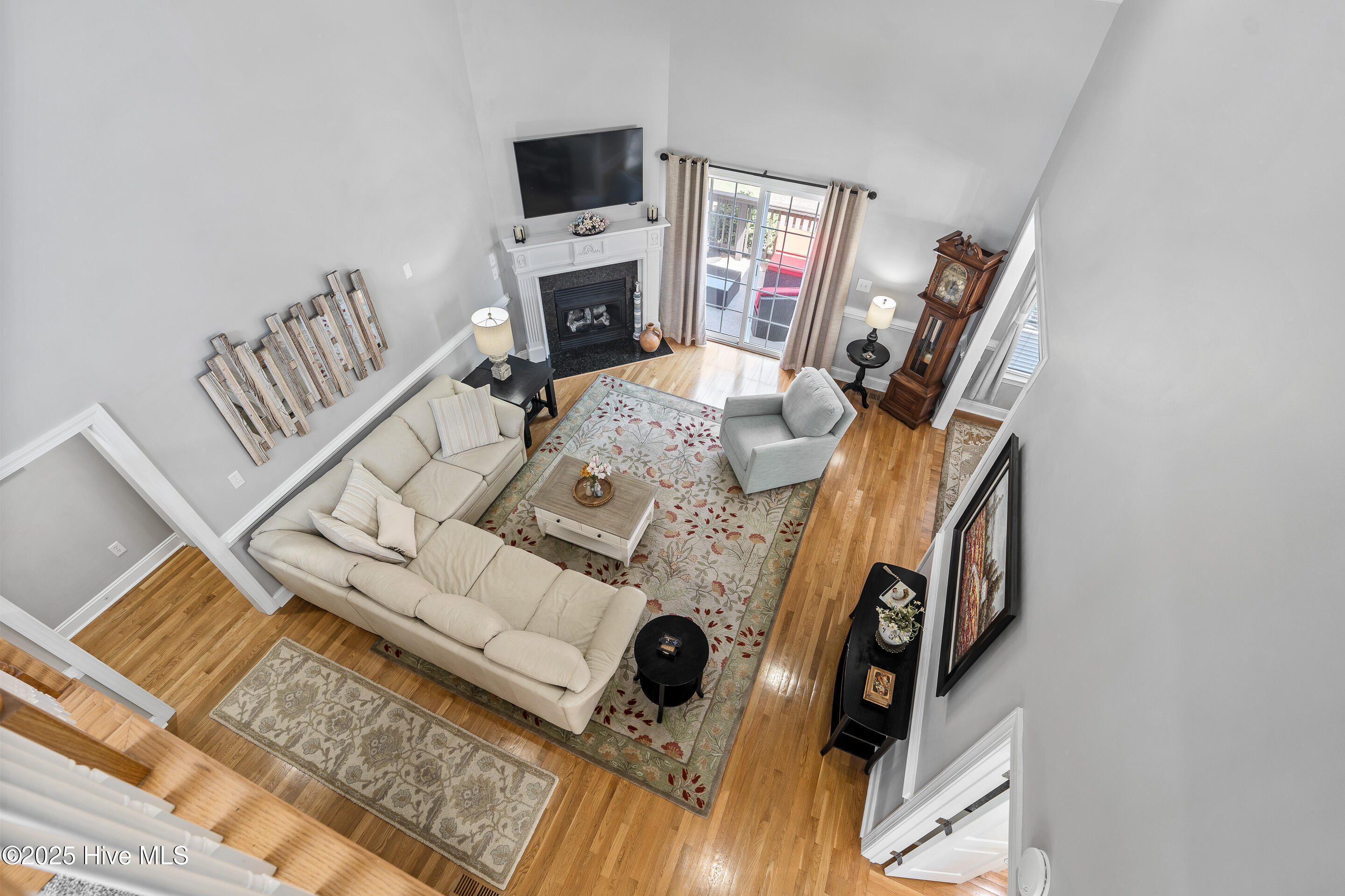 100528274 | Photo 34