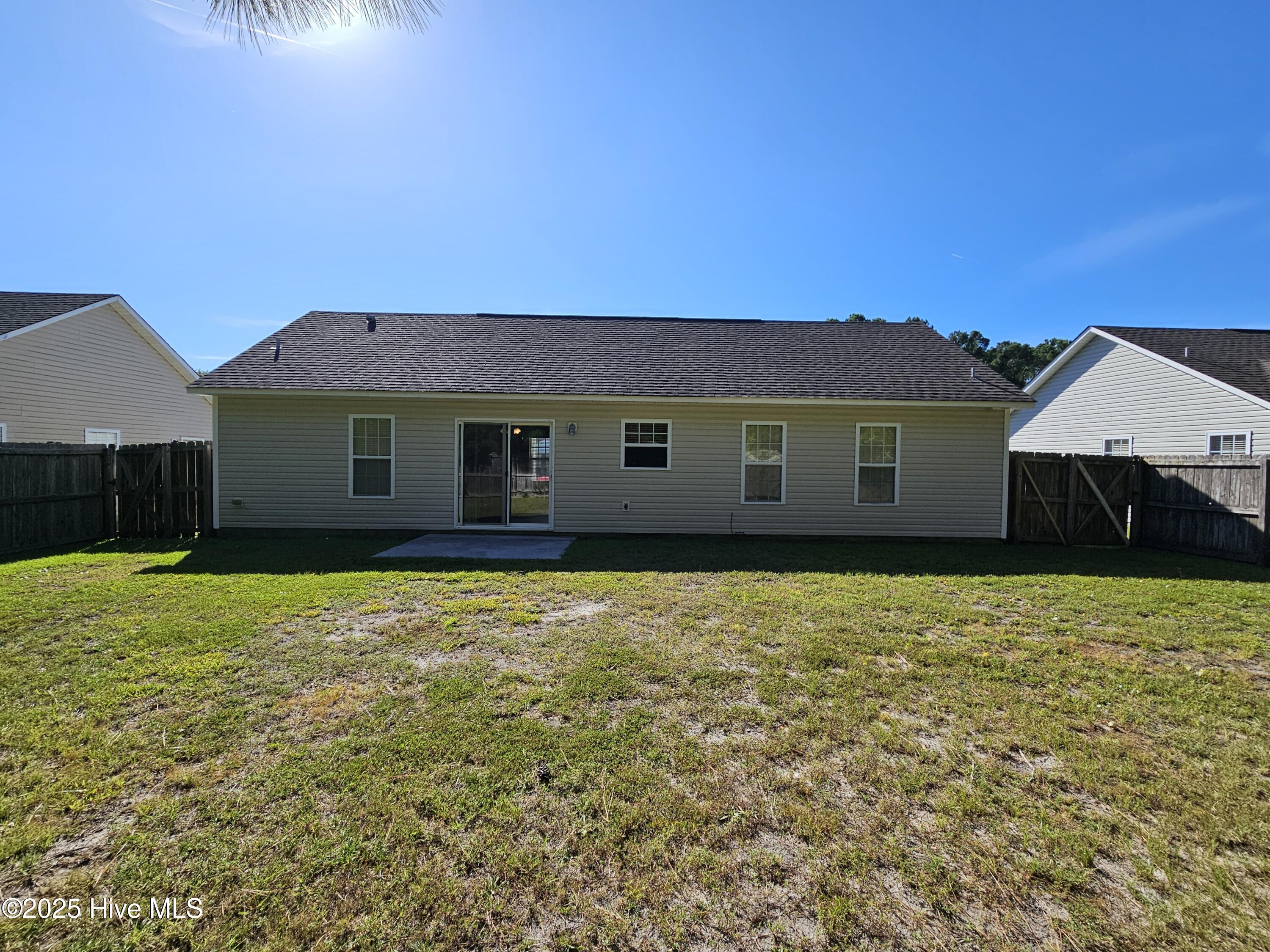 100530882 | Photo 29