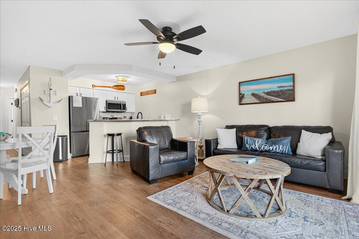 100542994 | Photo 22