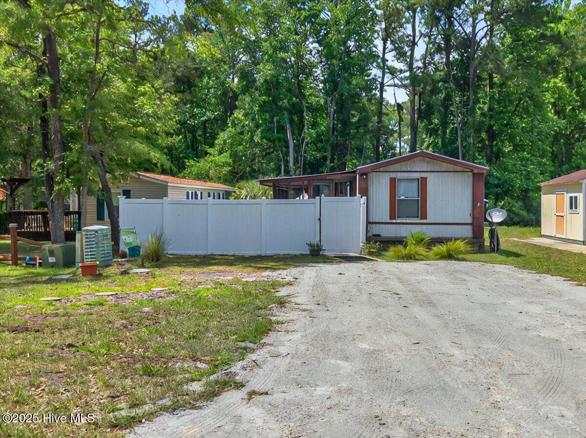 9274 Bonaparte Drive SW, Calabash, NC 28467 – photo 2: 01-kahunaphoto.com (16 of 22)