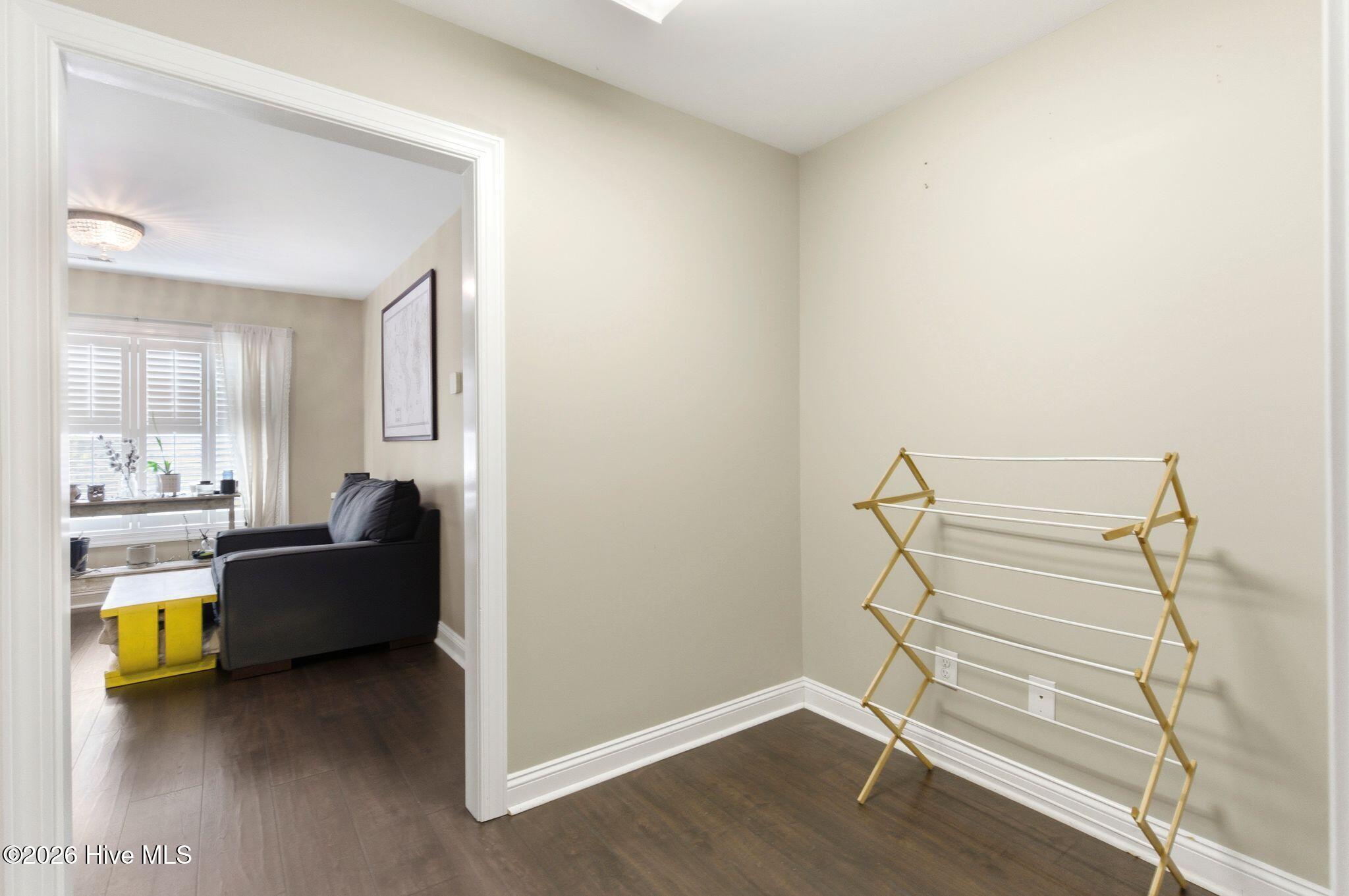 100568404 | Photo 46