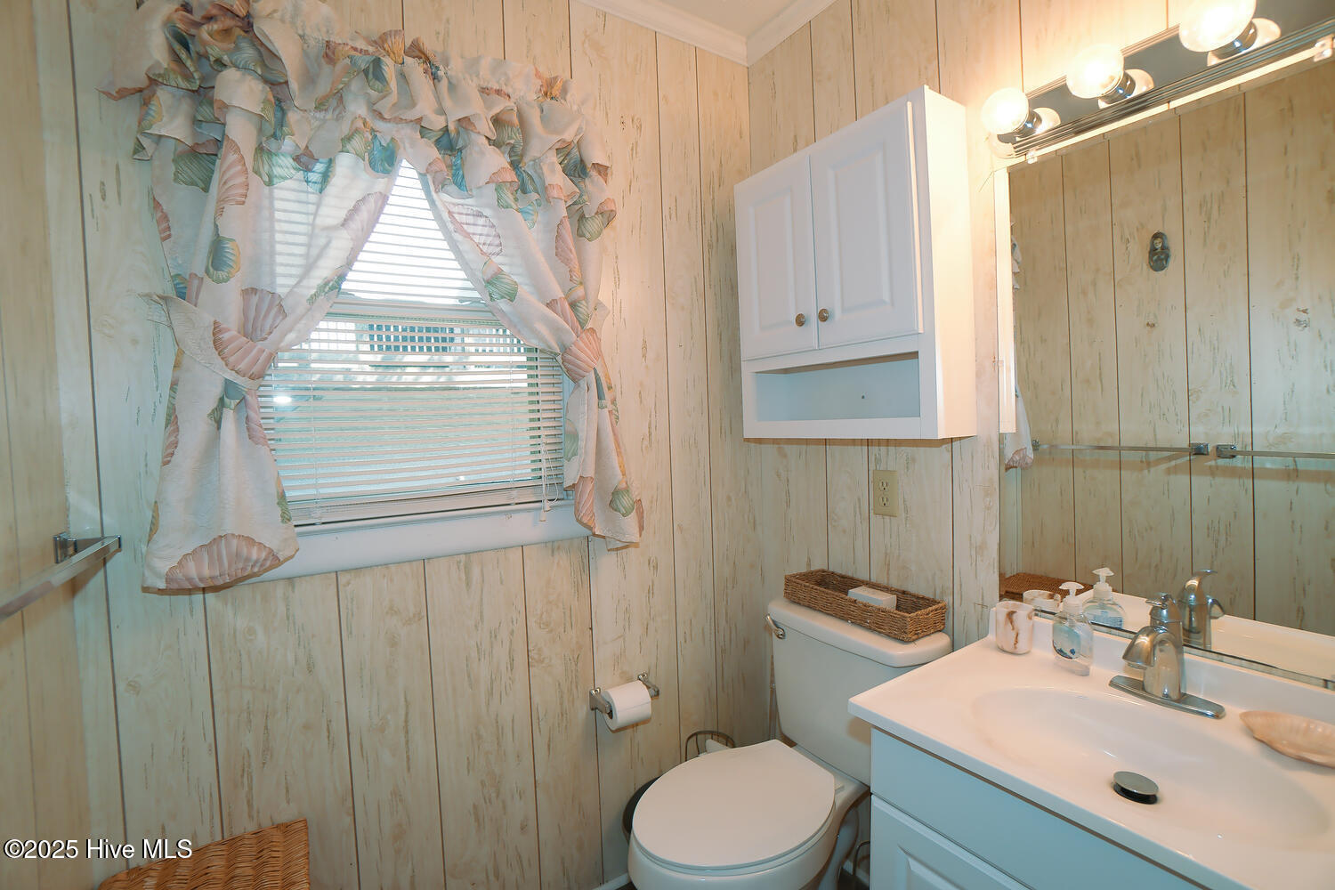 100528234 | Photo 17