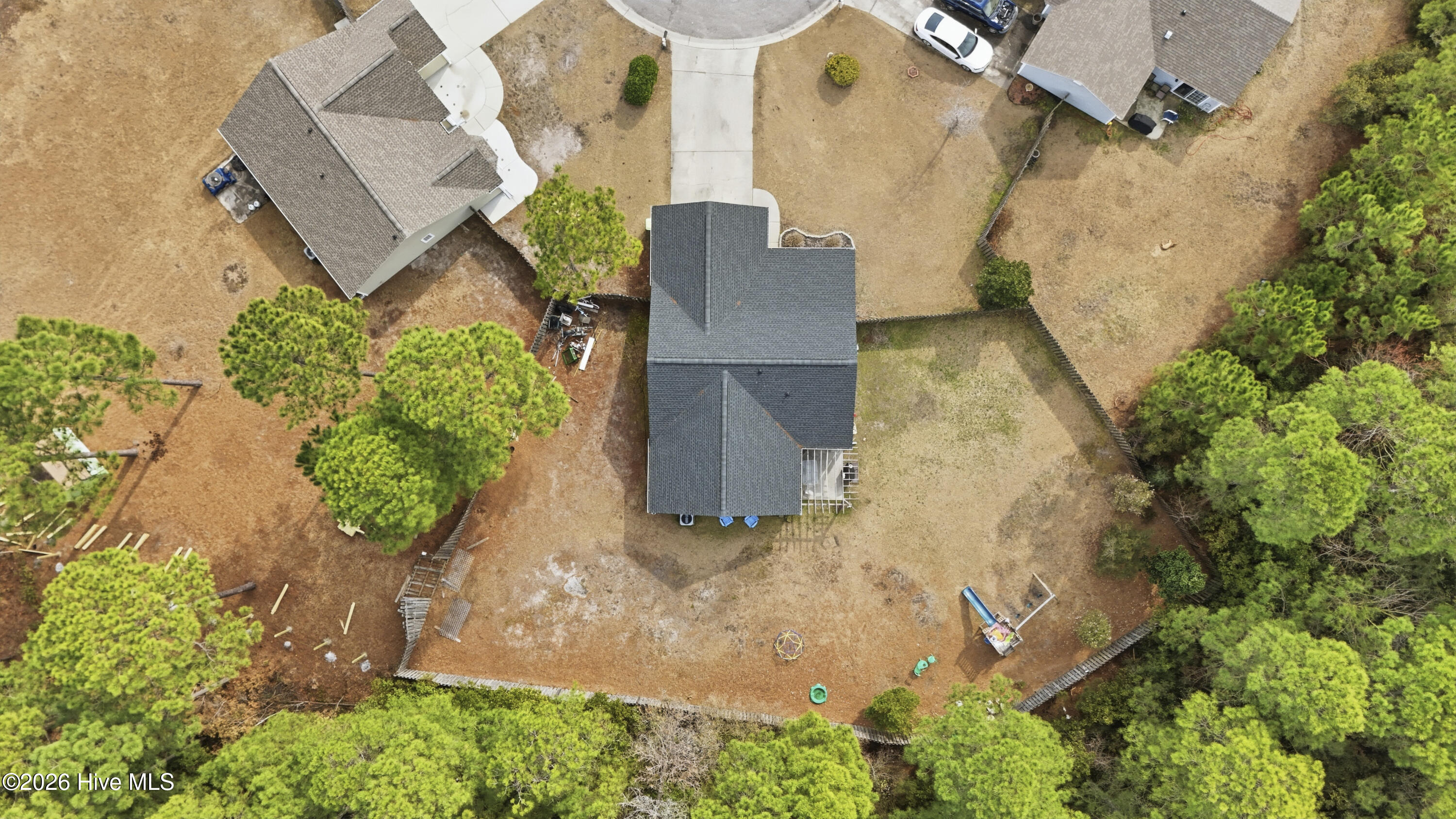 100556302 | Photo 30