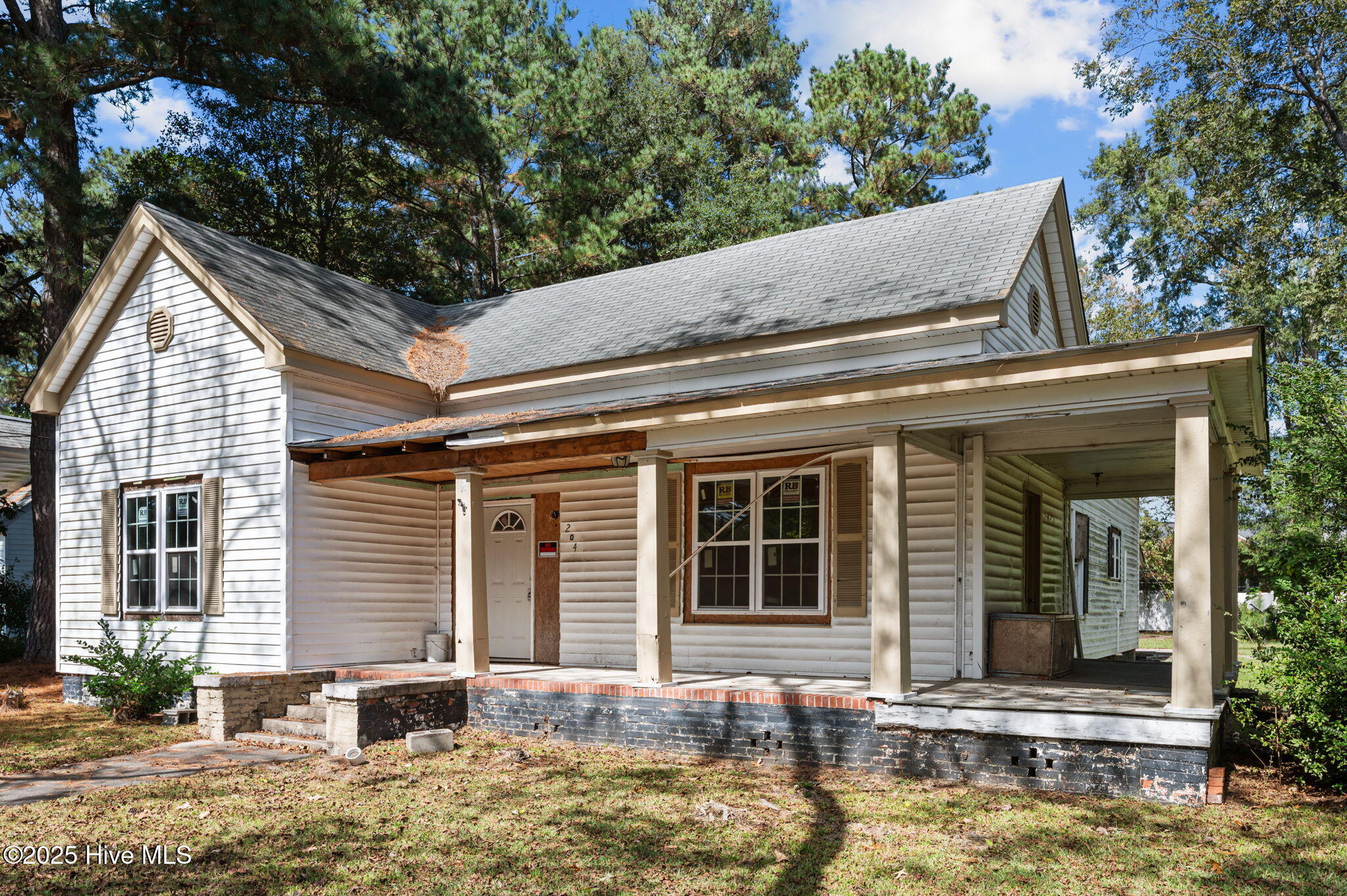 Homes for sale in Robersonville, NC | 204 W Green St, Robersonville, NC 27871 | MLS# 100534879