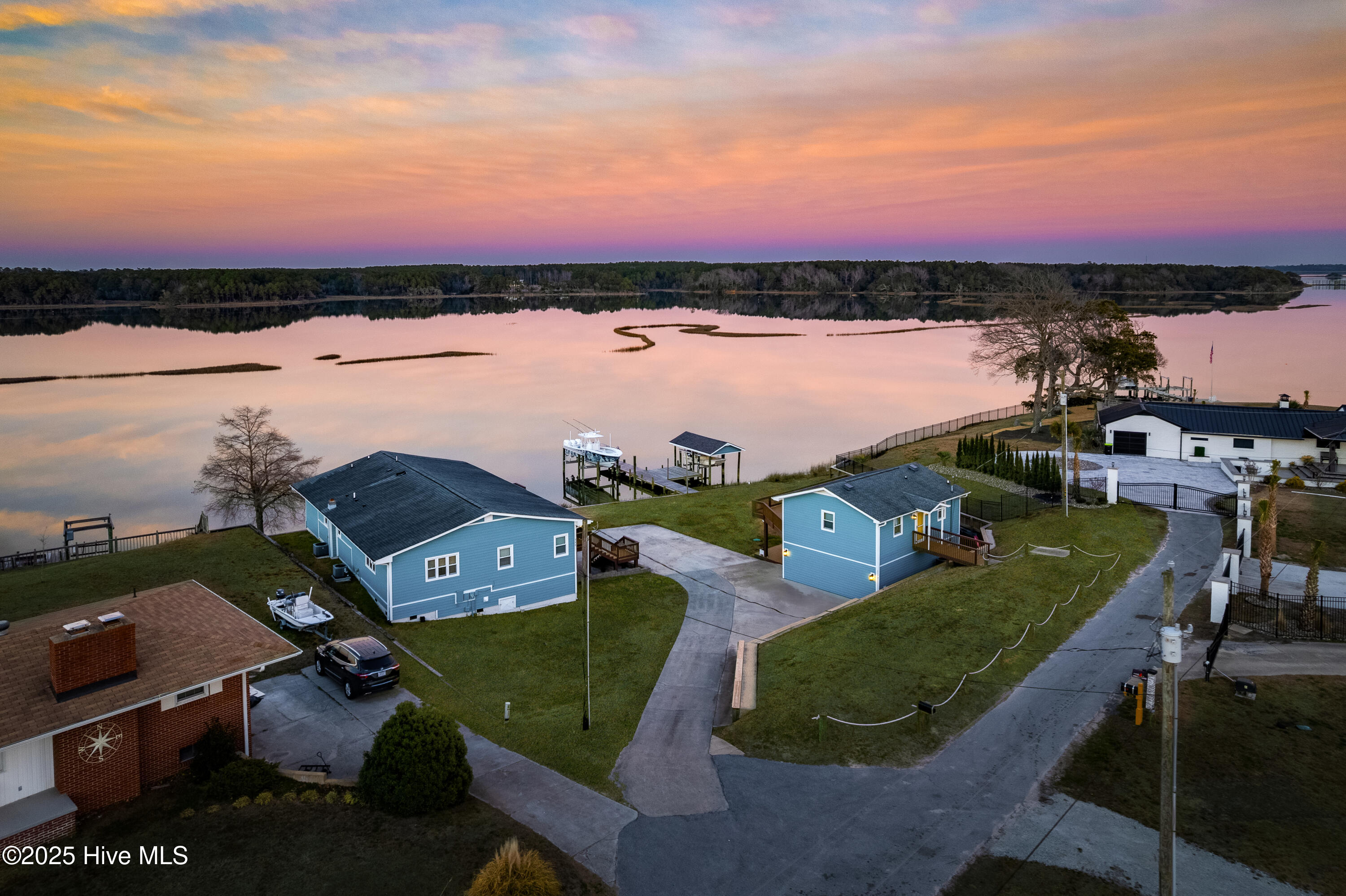 100557510 | Photo 49