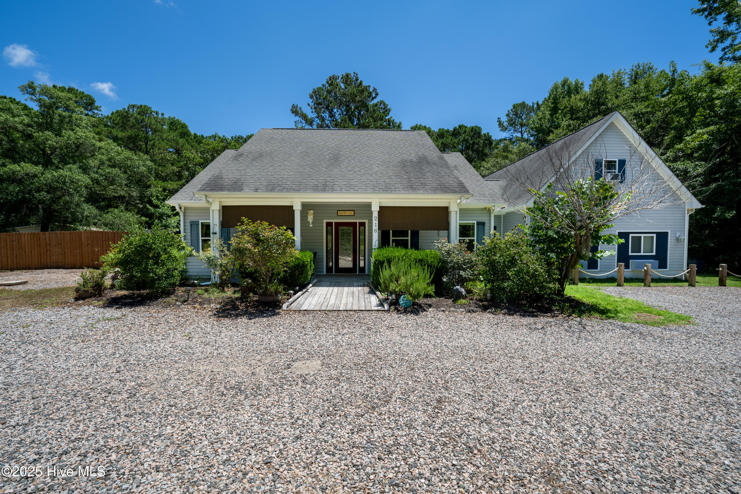Homes for sale in Shallotte, NC | 216 Ocean Isle Beach Rd Sw, Shallotte, NC 28470 | MLS# 100487649