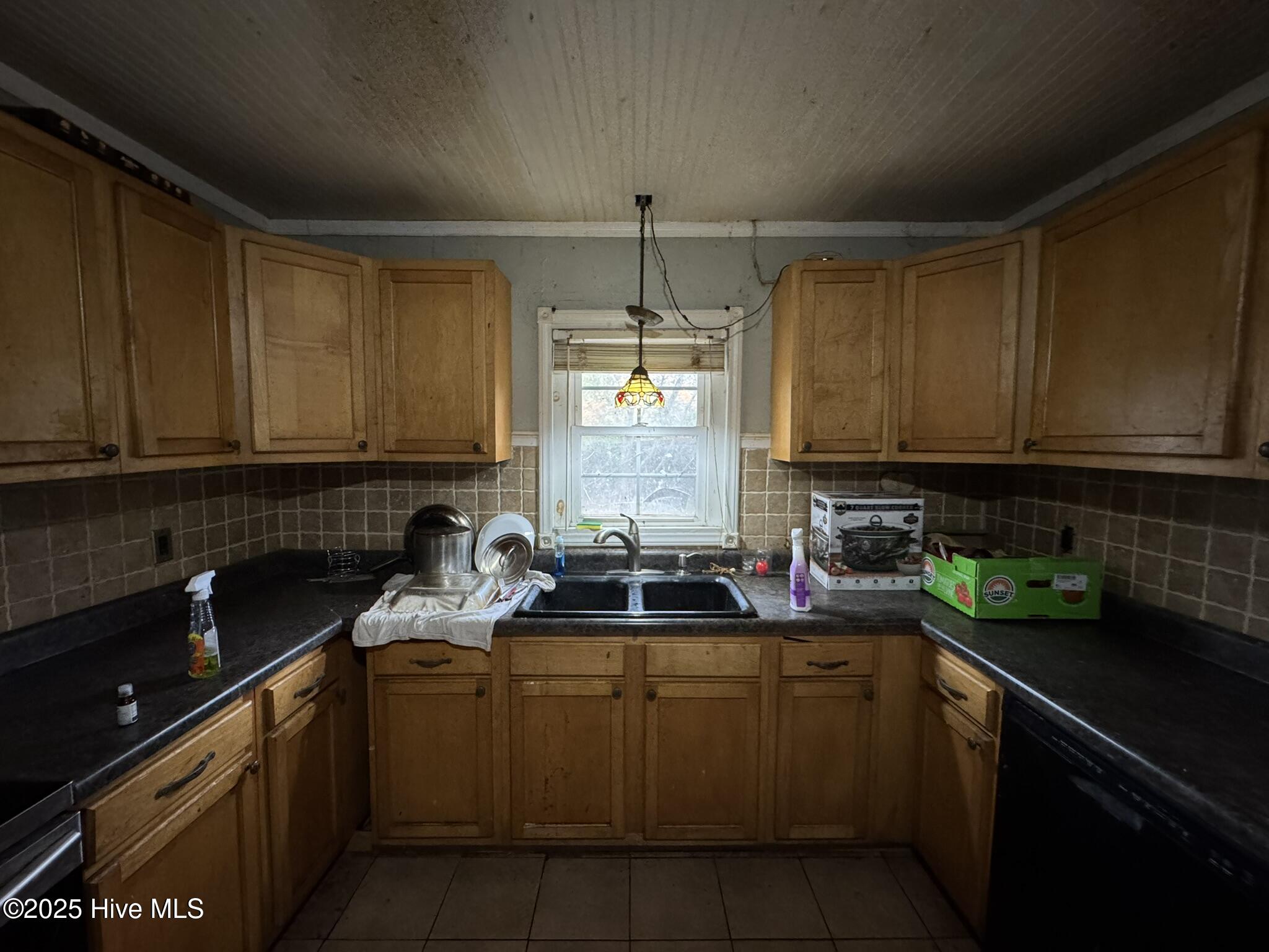 100544734 | Photo 16