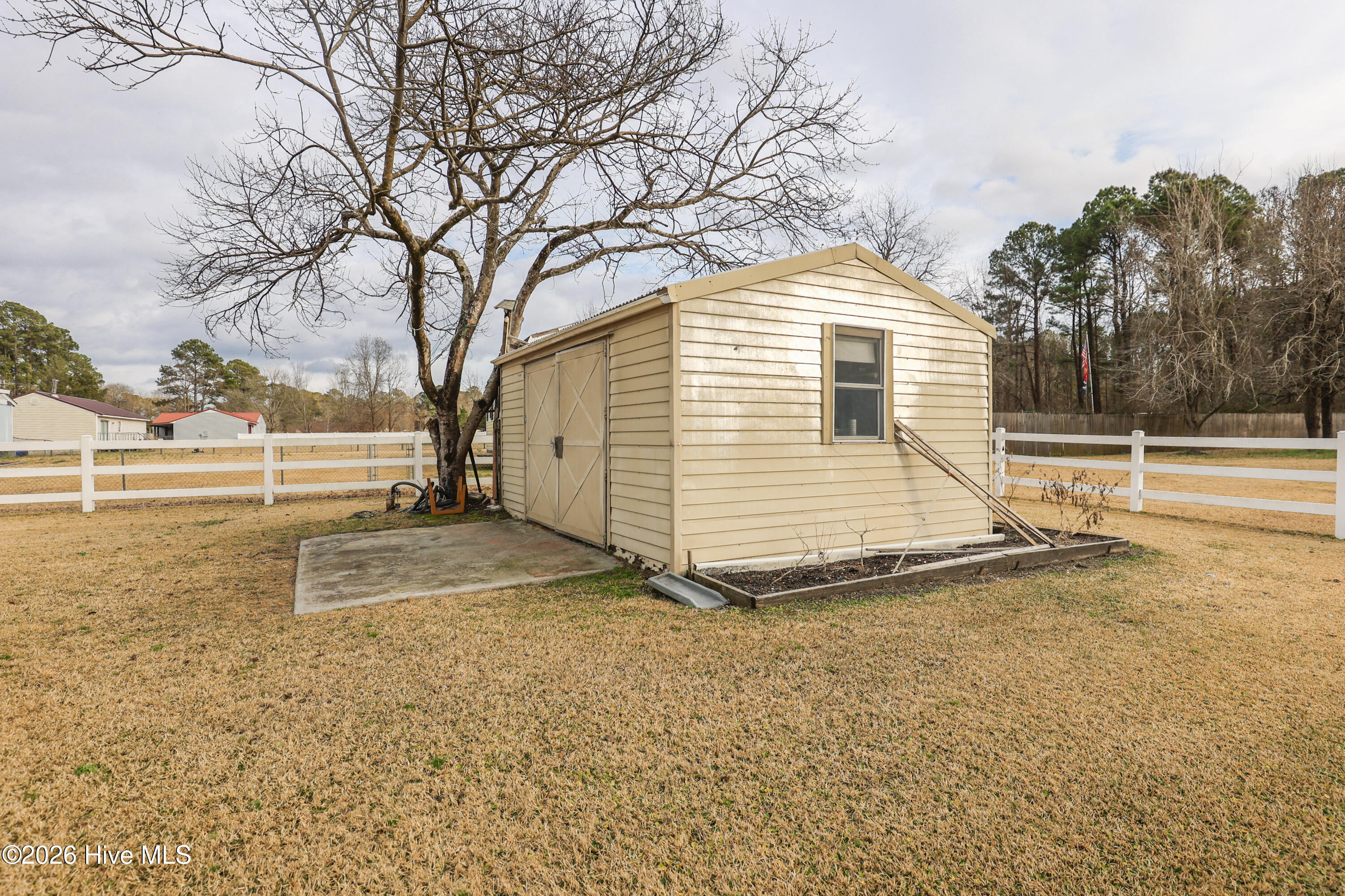 100548874 | Photo 45