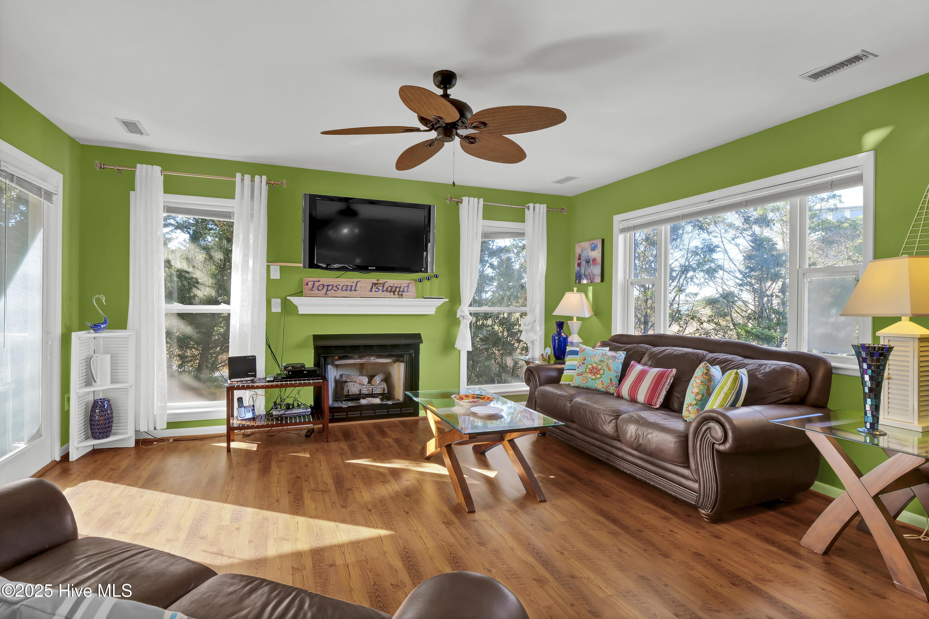 111 Cutlass Drive, Surf City, NC, 28445