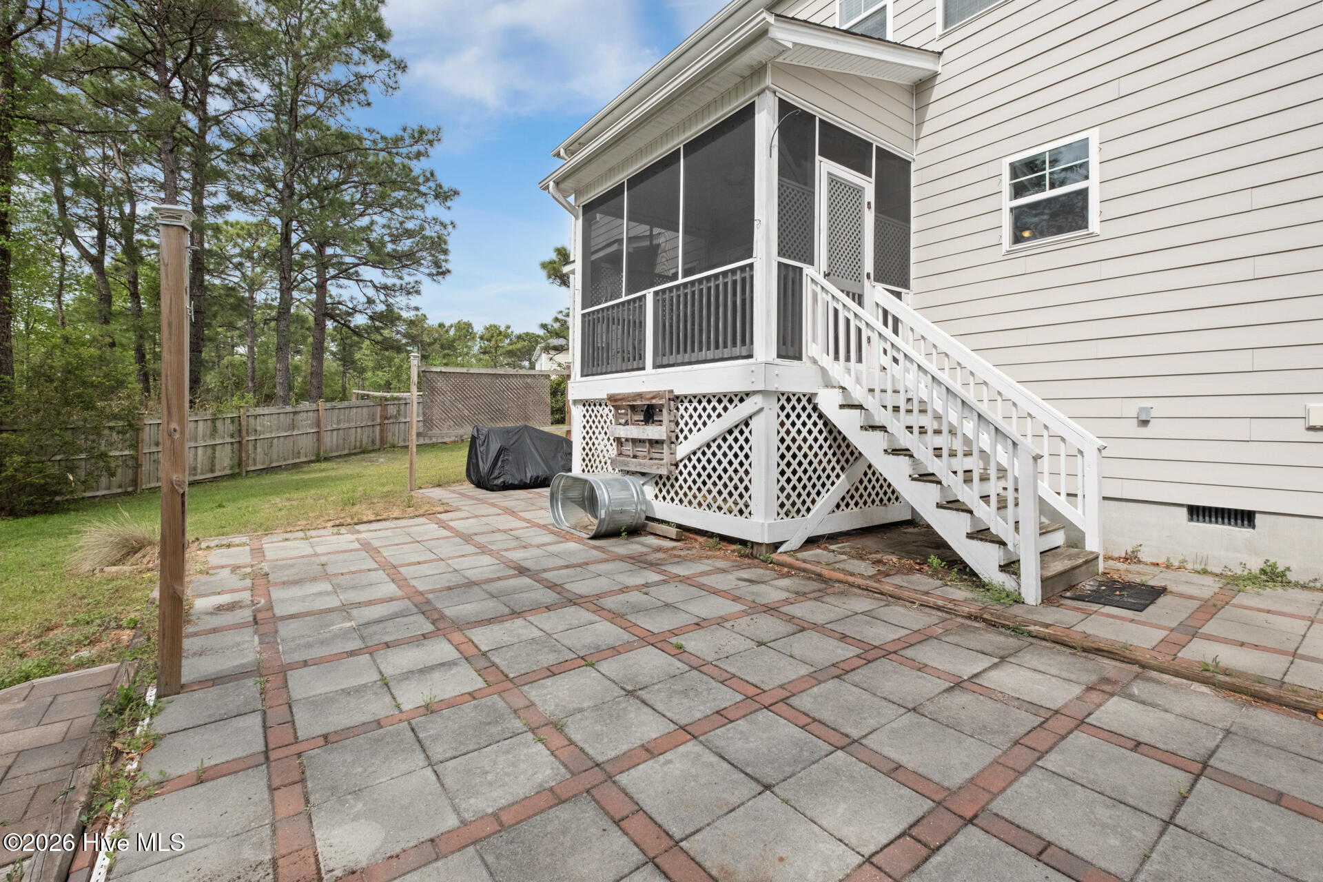 100566608 | Photo 77