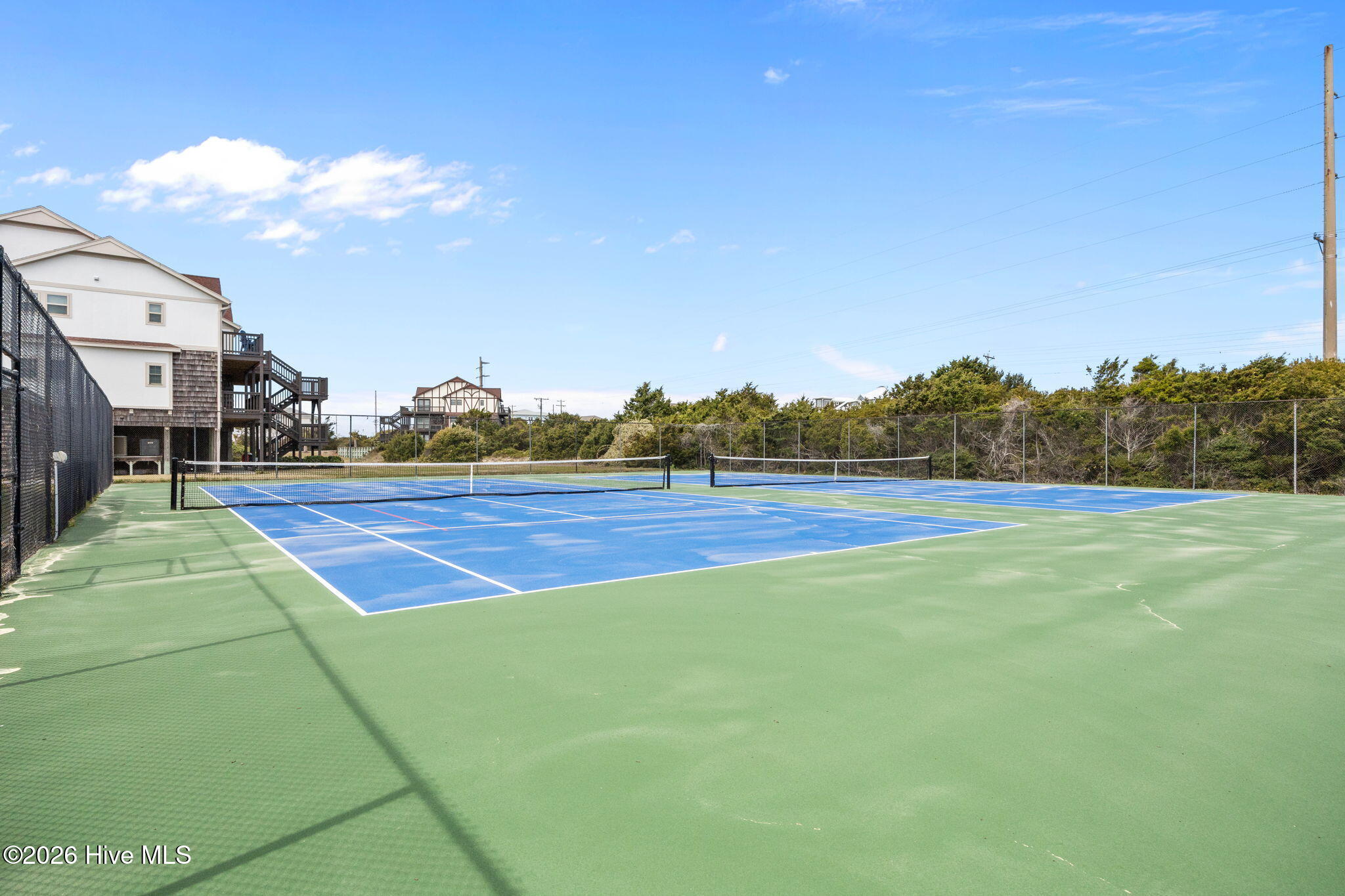 100563759 | Photo 29