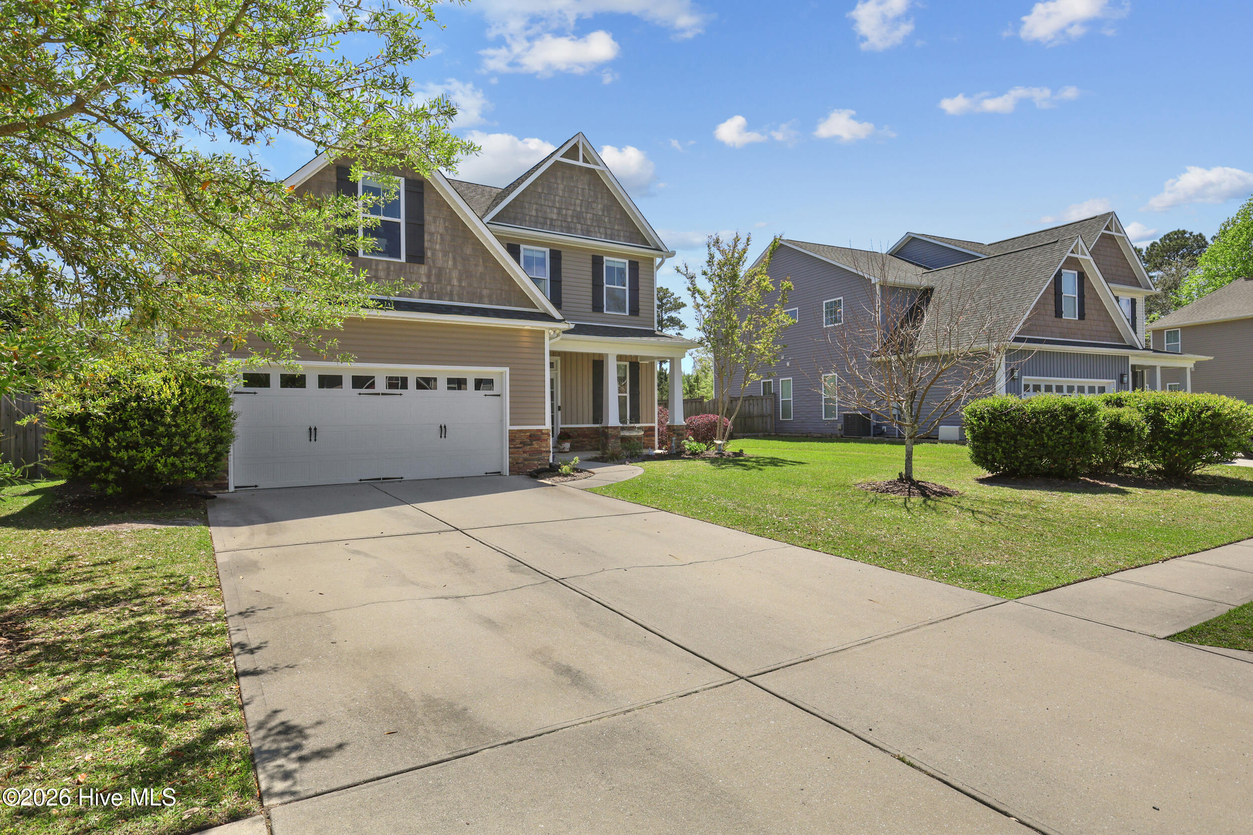 100565856 | Photo 48