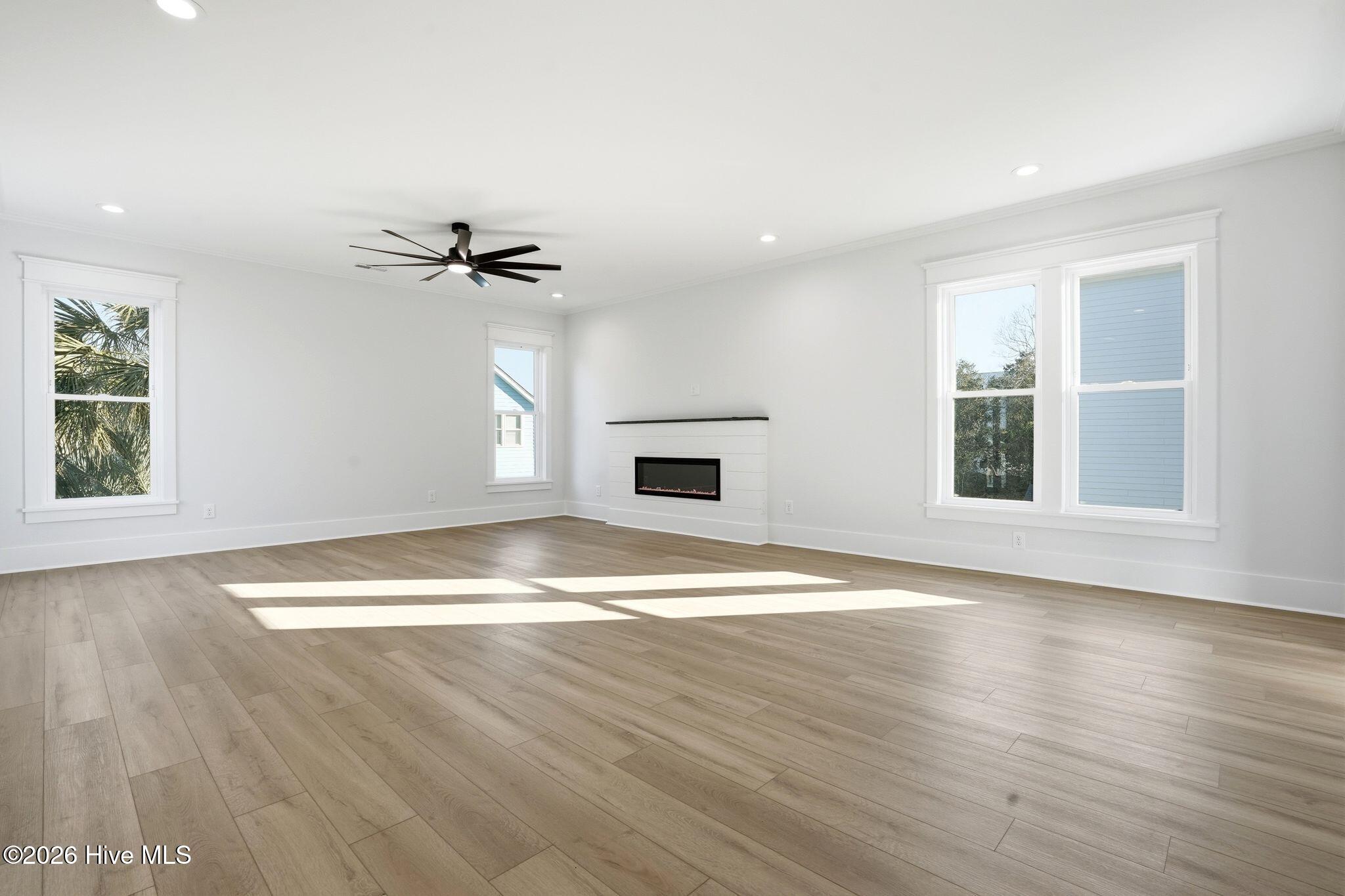 100554996 | Photo 26