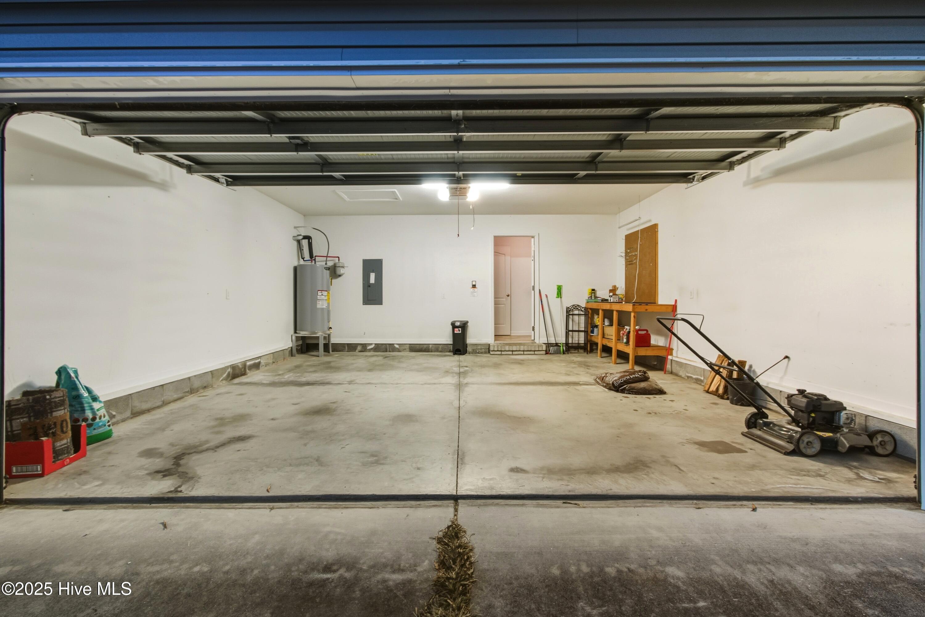 100541237 | Photo 30