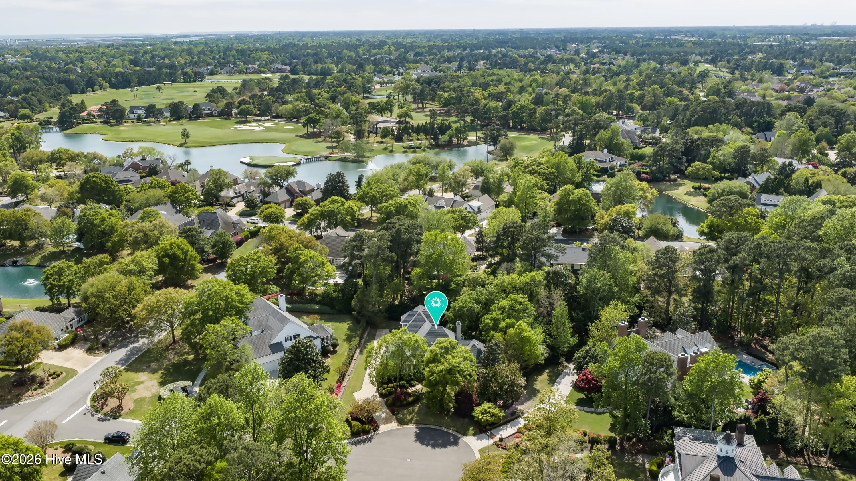 100566013 | Photo 52