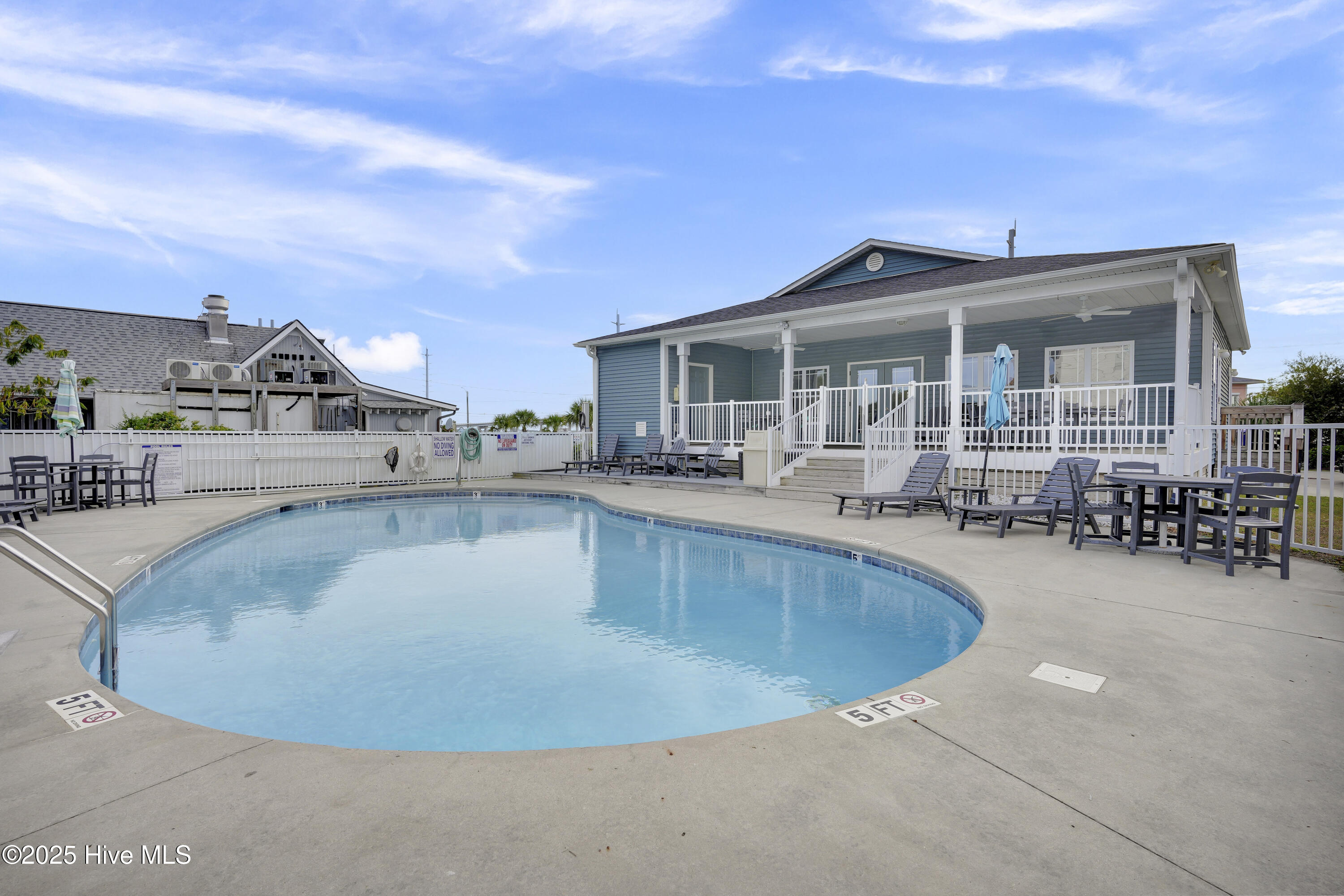 100532685 | Photo 54