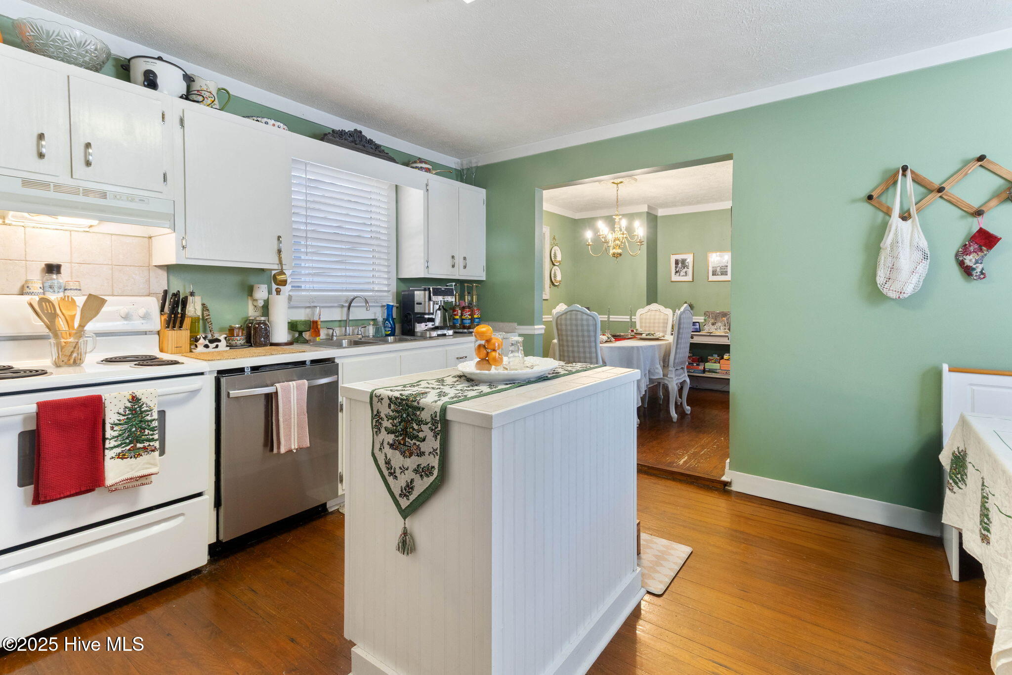 100542447 | Photo 11