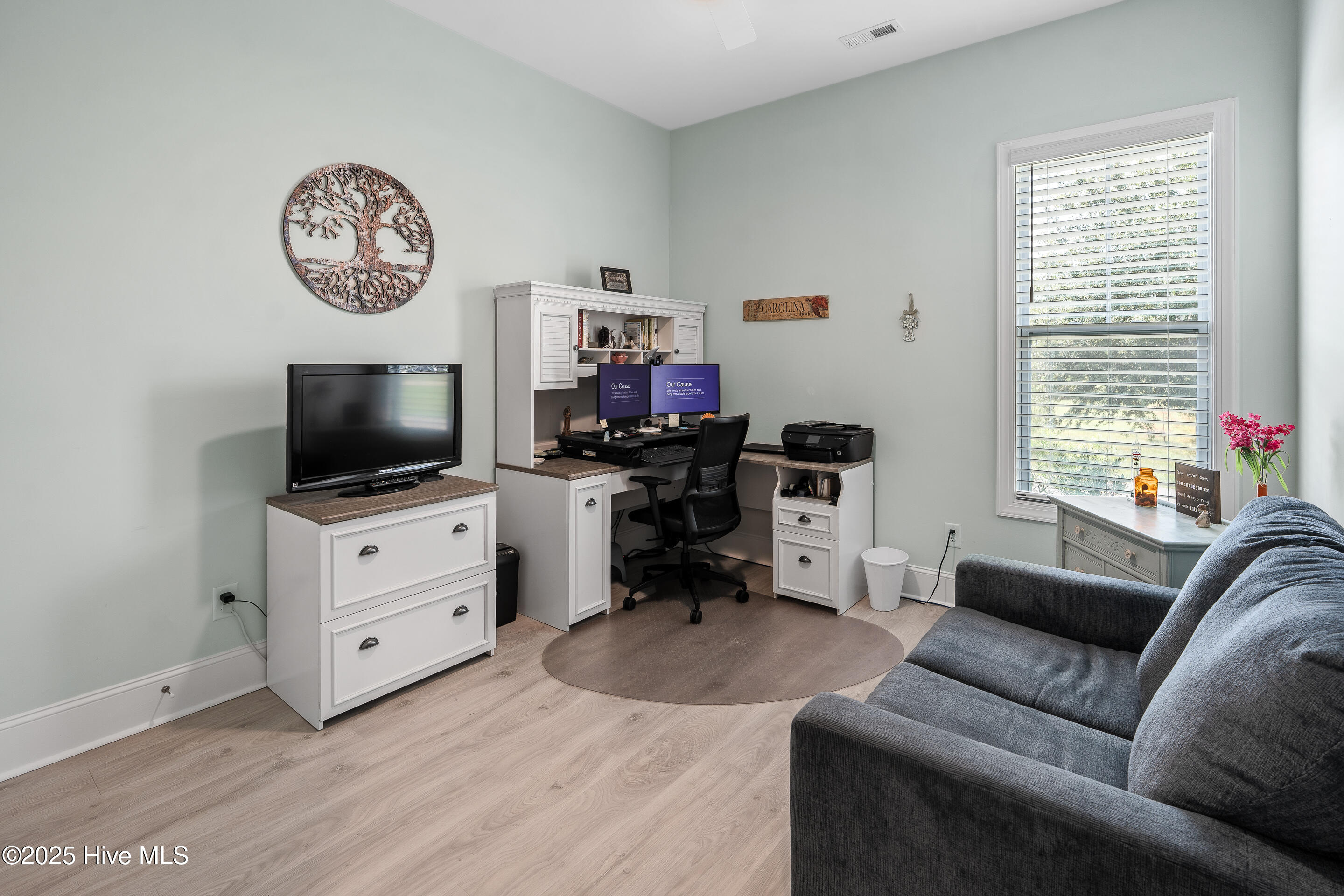 100526506 | Photo 33