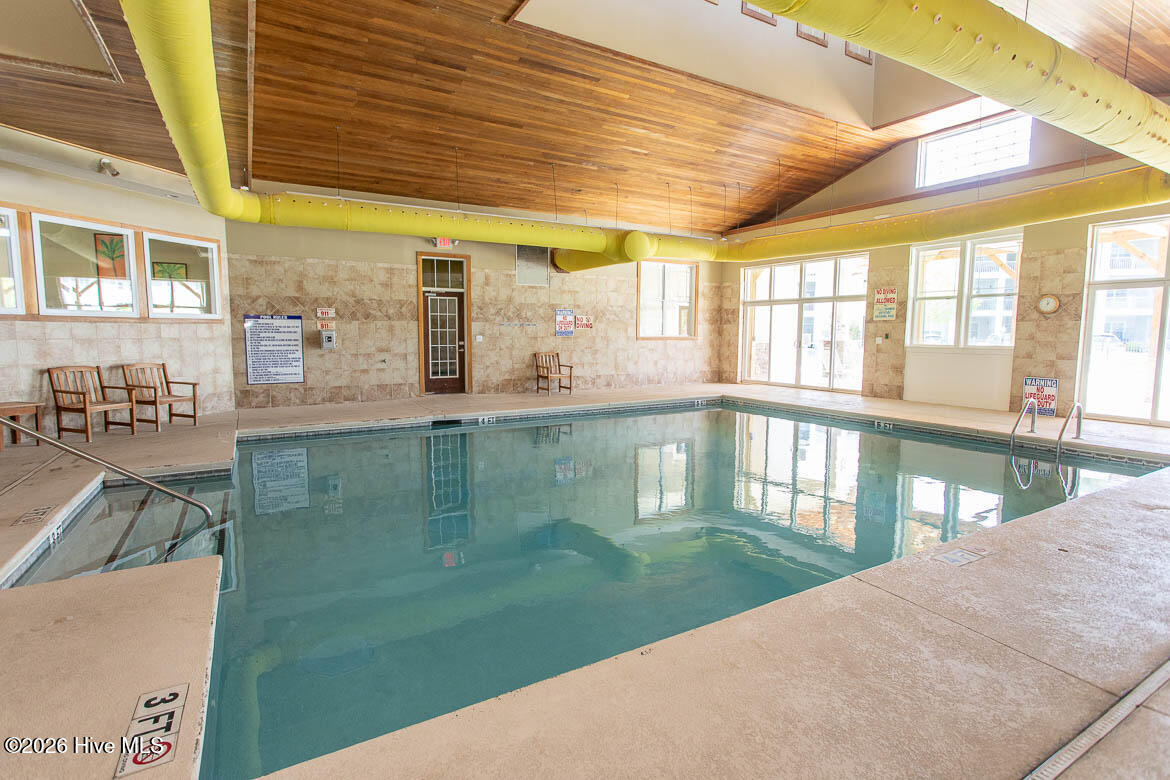 100564838 | Photo 44