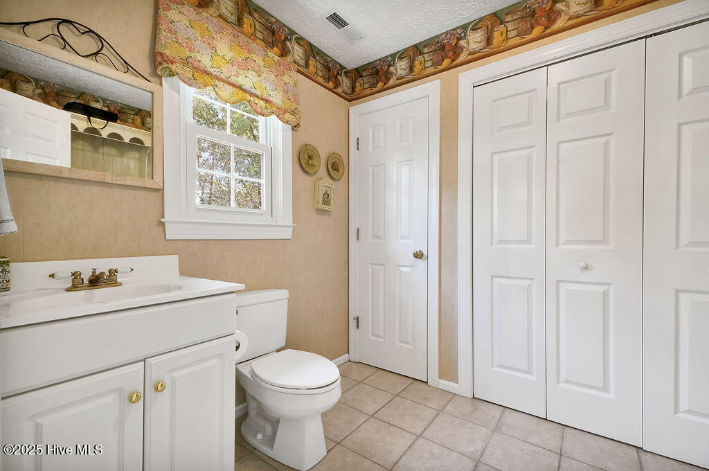 100541437 | Photo 19