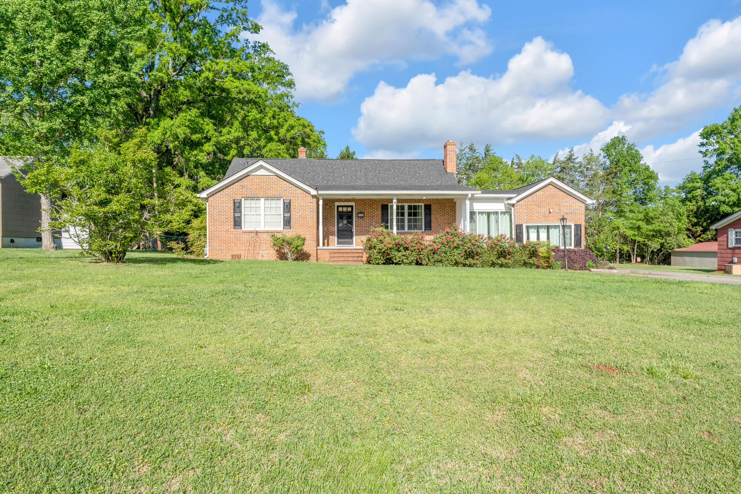 Property at 314 Poplar Dr.