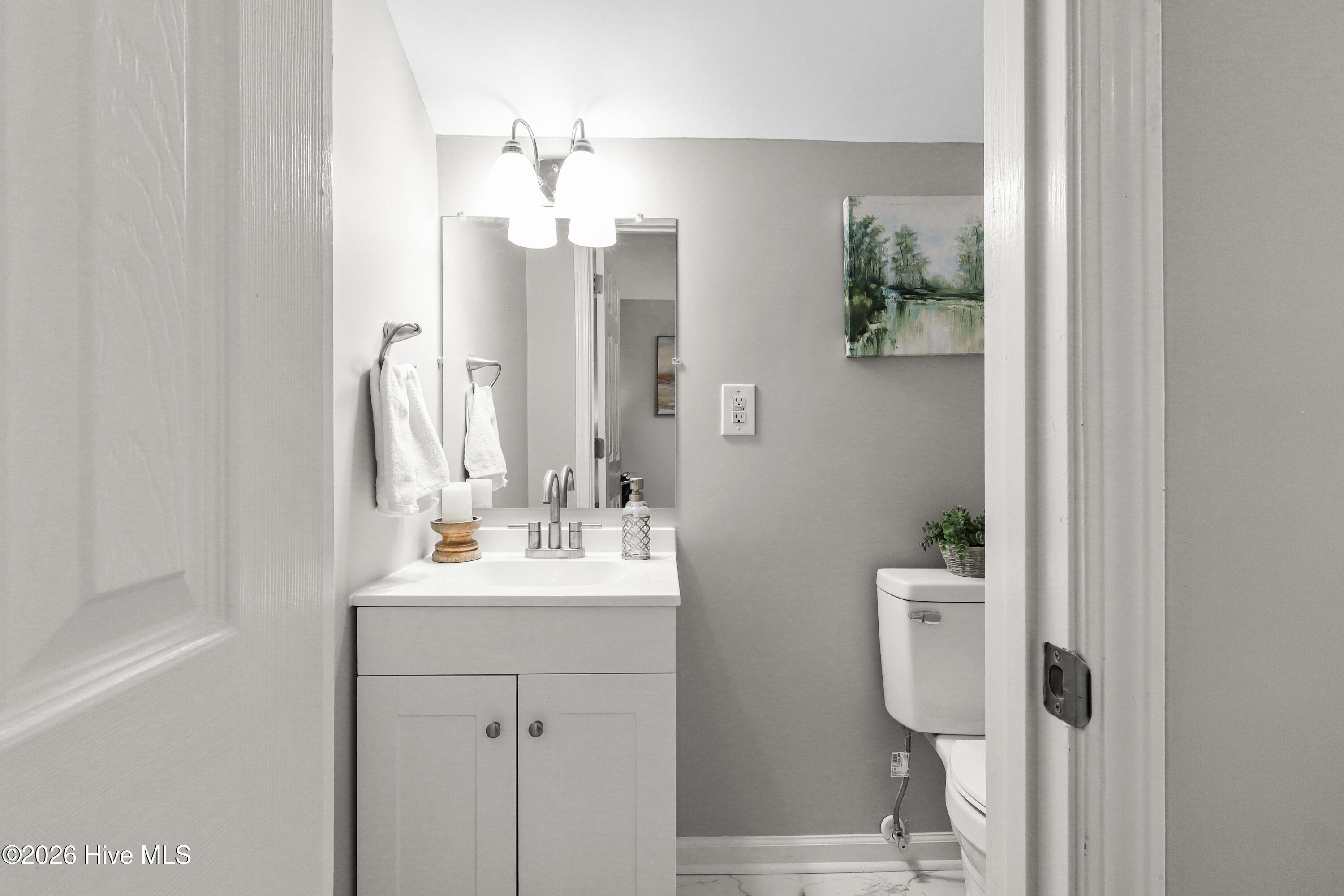 100553720 | Photo 18