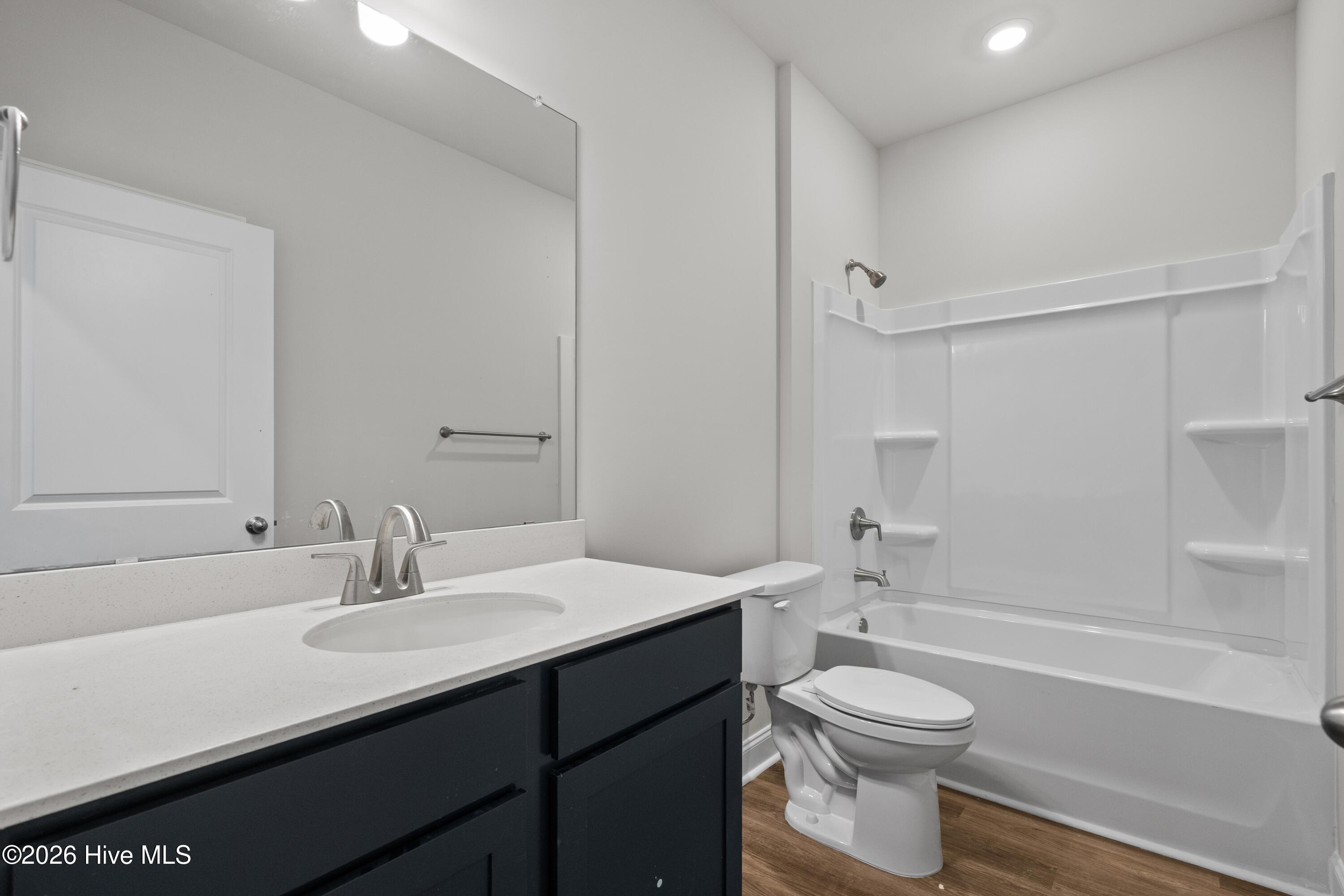 100554702 | Photo 33