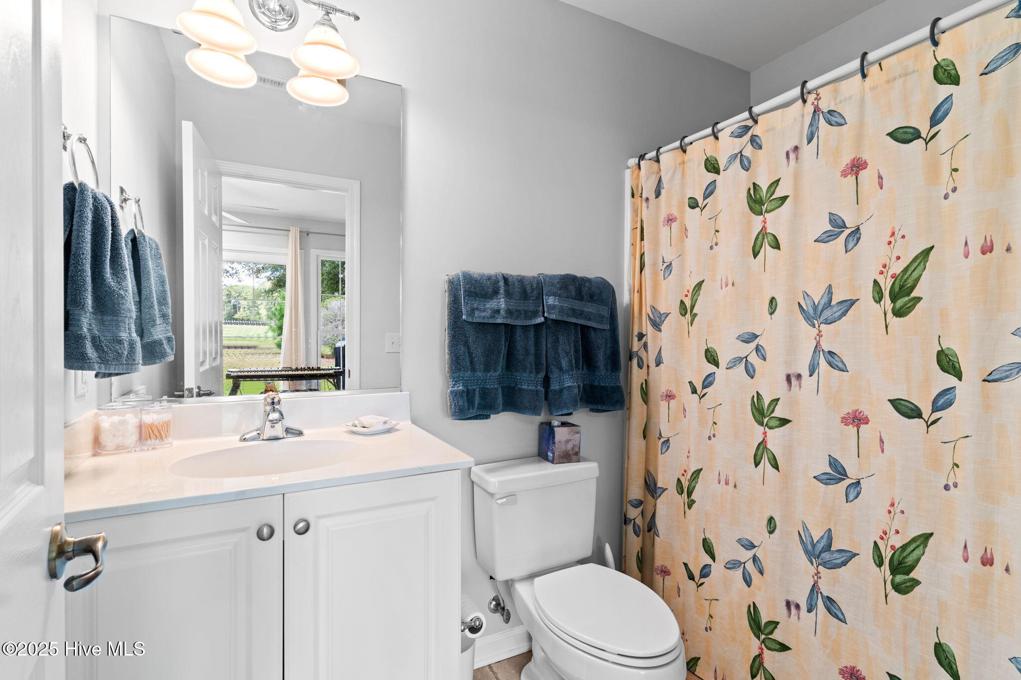 100534473 | Photo 30