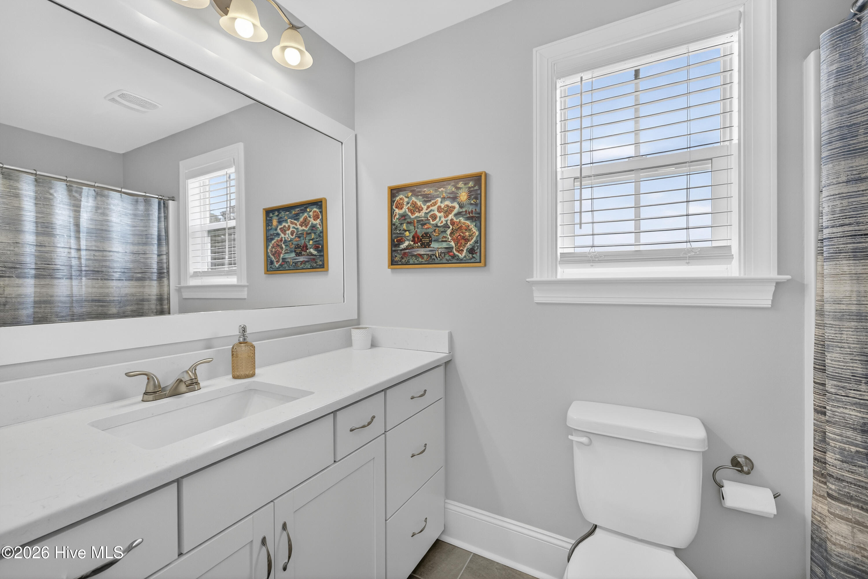 100564336 | Photo 39