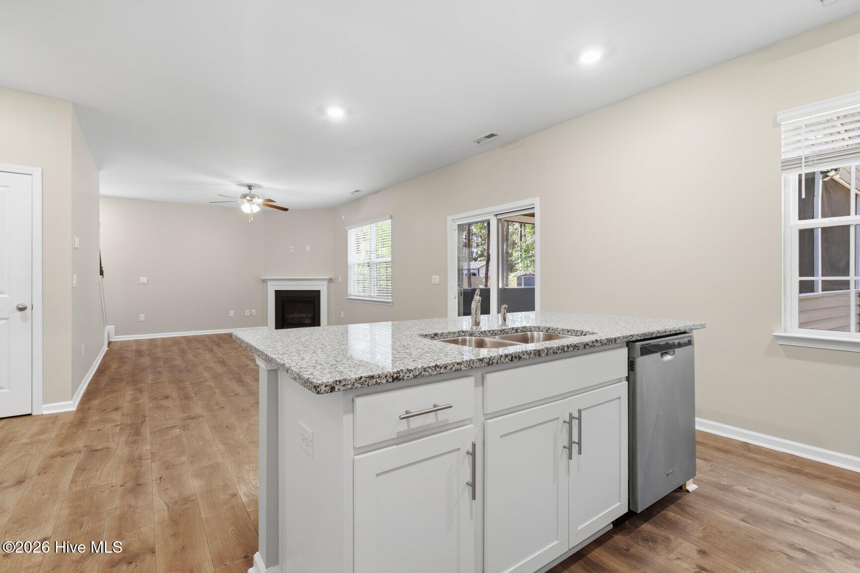 Eat-In Kitchen
