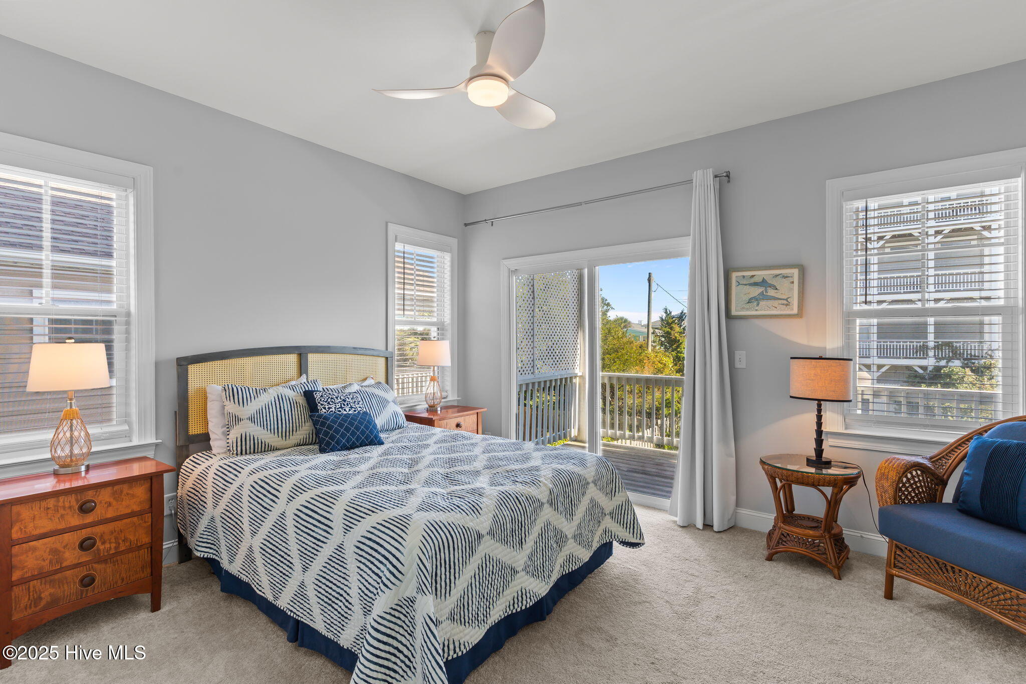 100540716 | Photo 28