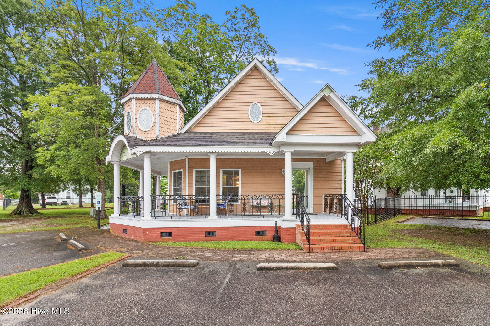 430 S Main St