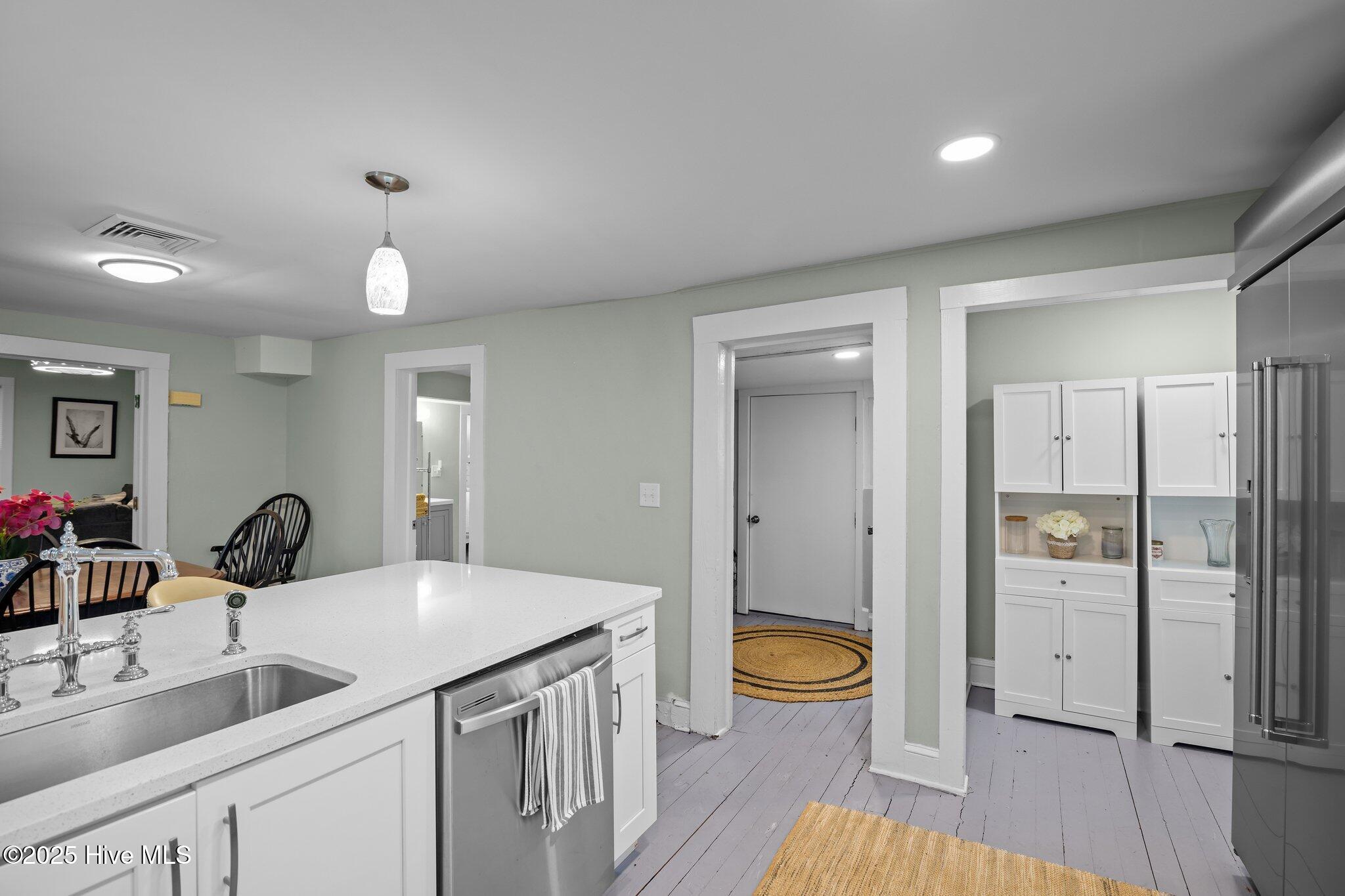 503 Hodges Street,Oriental