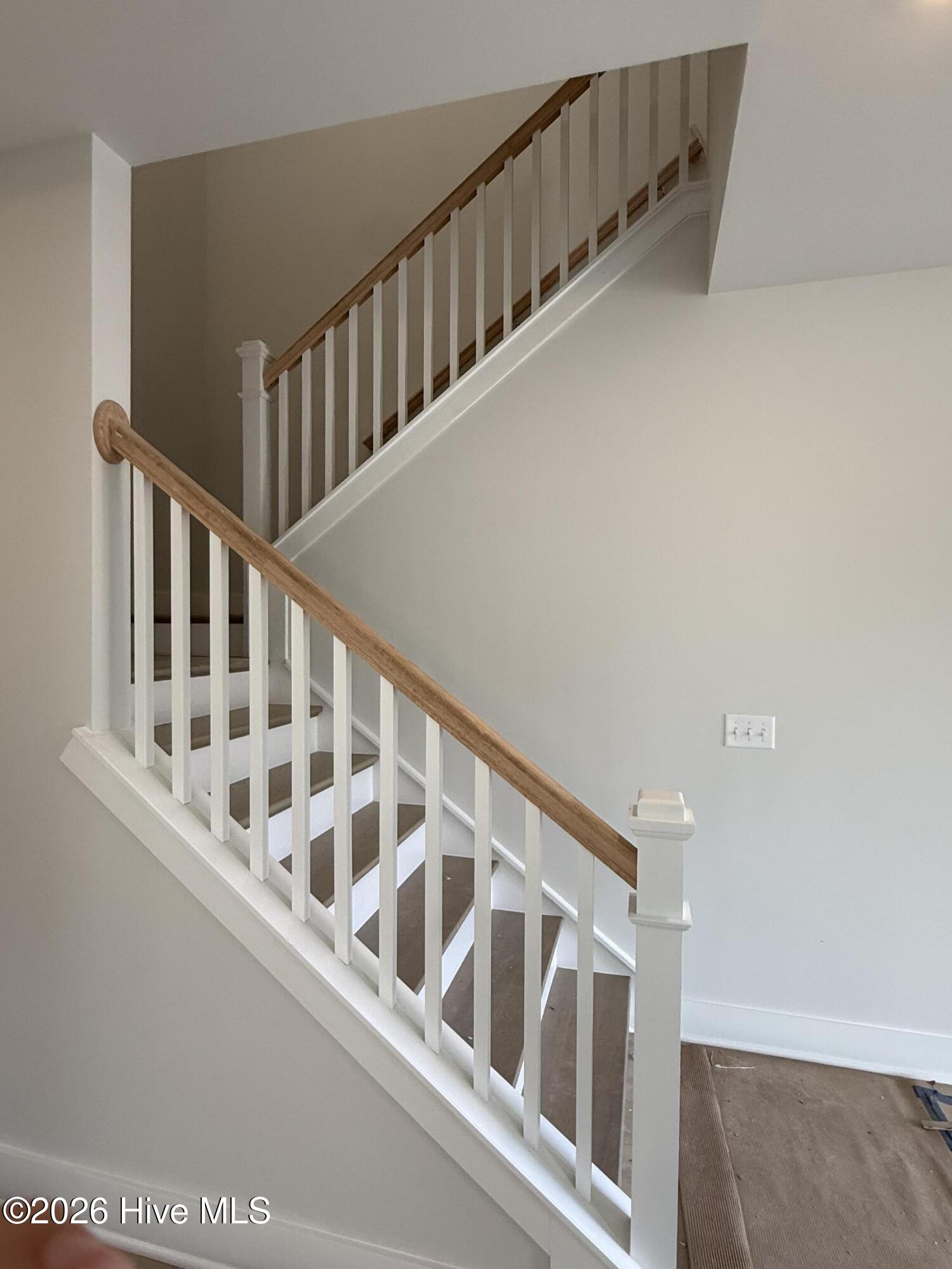 100550675 | Photo 14