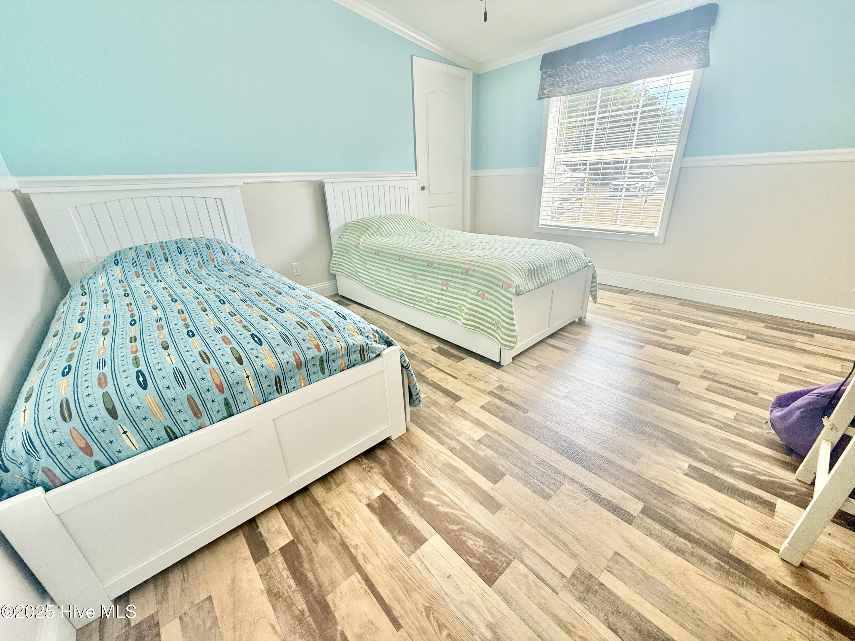 100530784 | Photo 19