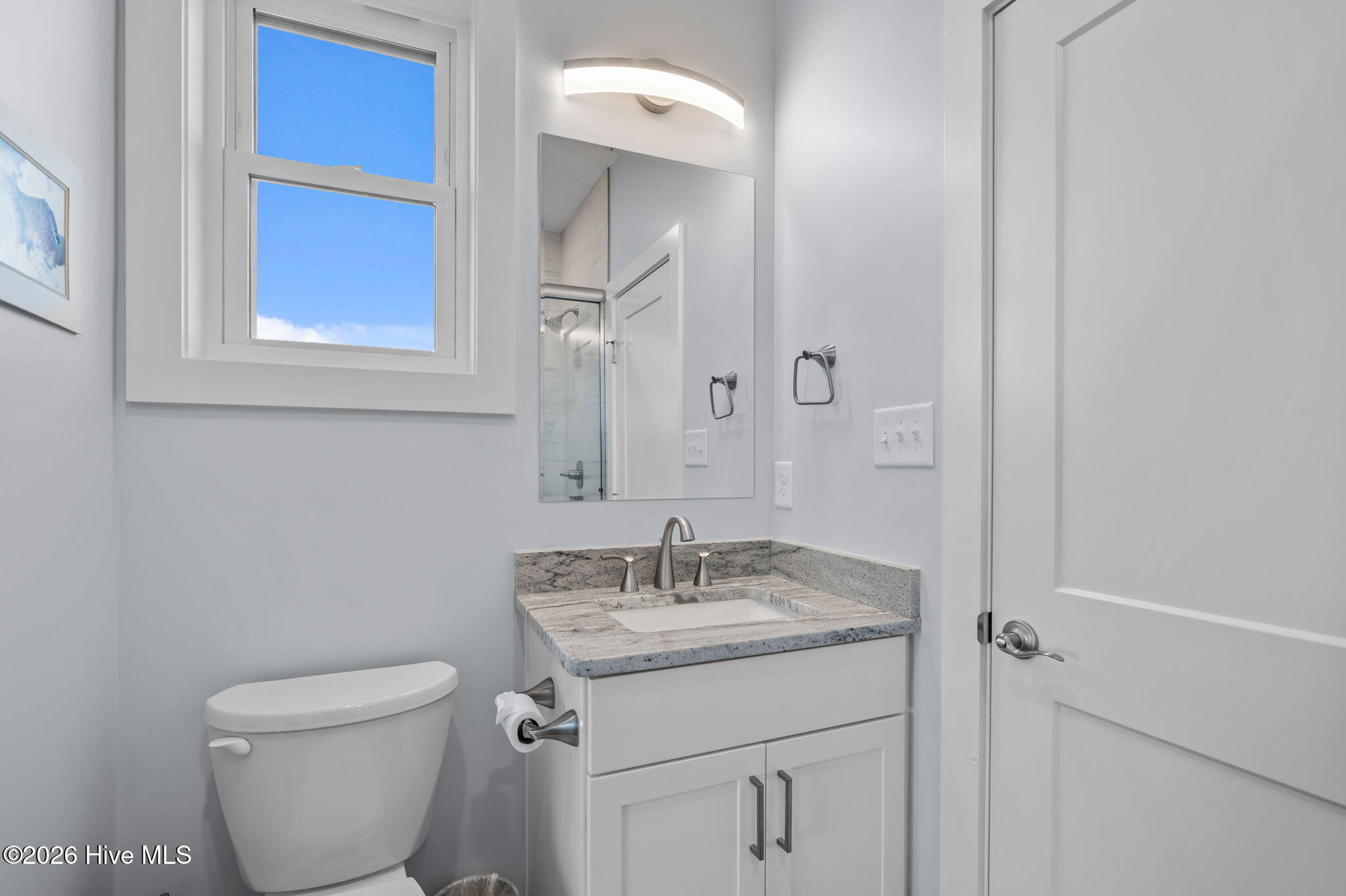 100551365 | Photo 54