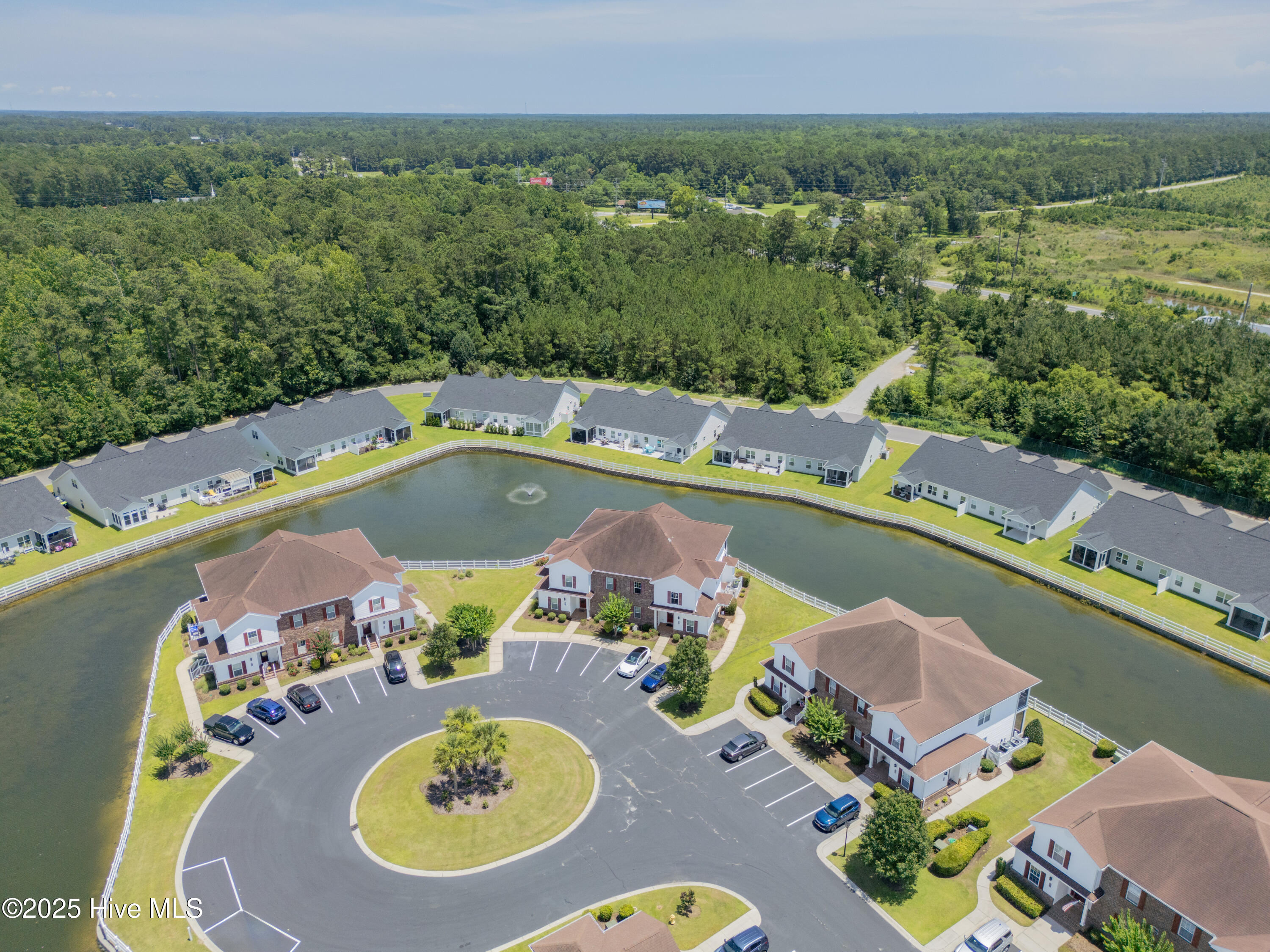 100515209 | Photo 37